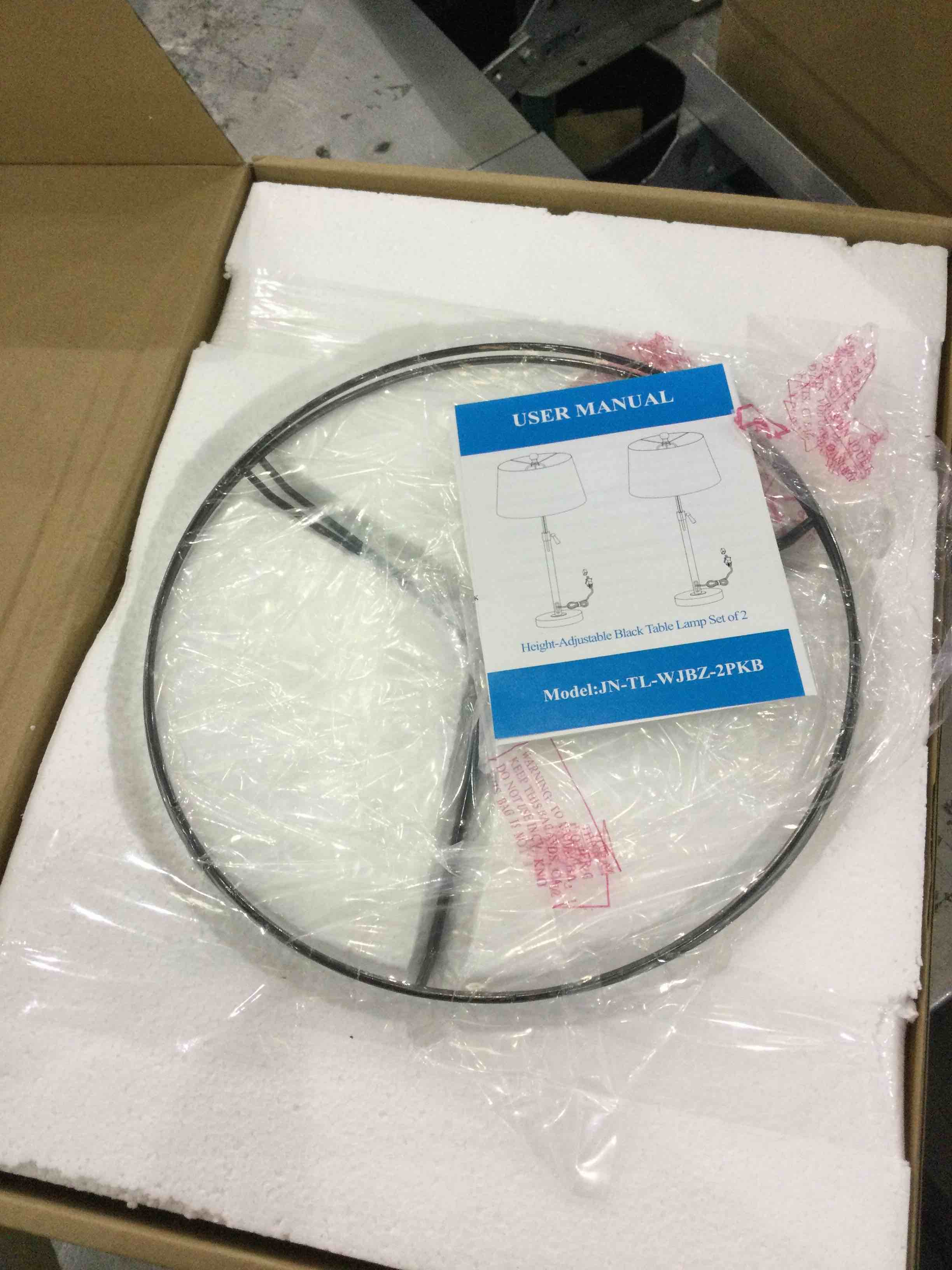 https://s3.amazonaws.com/lotting-images-prod/BargainHunt/EXS01083090_1708609413061.jpeg