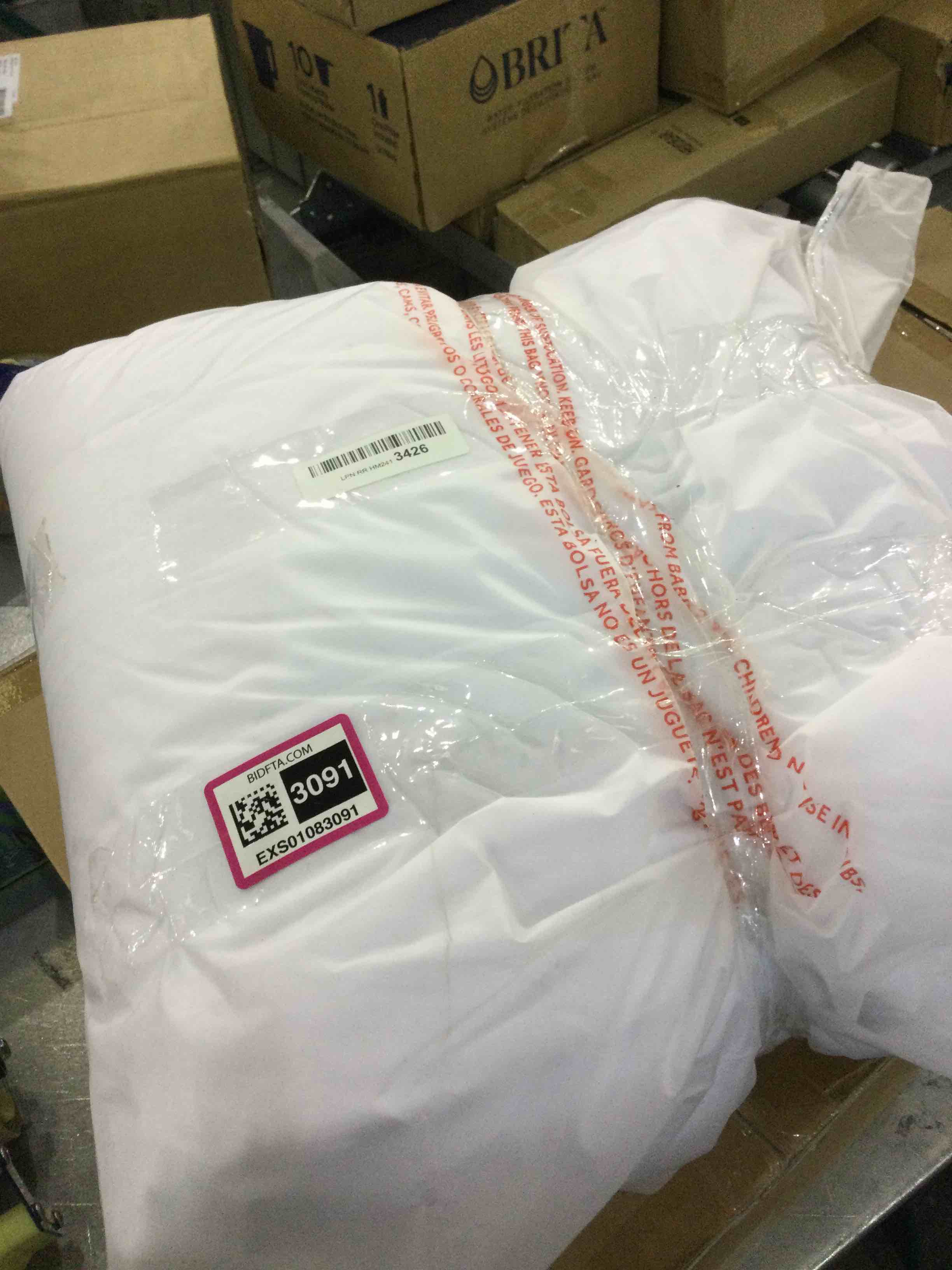 https://s3.amazonaws.com/lotting-images-prod/BargainHunt/EXS01083091_1708609486014.jpeg