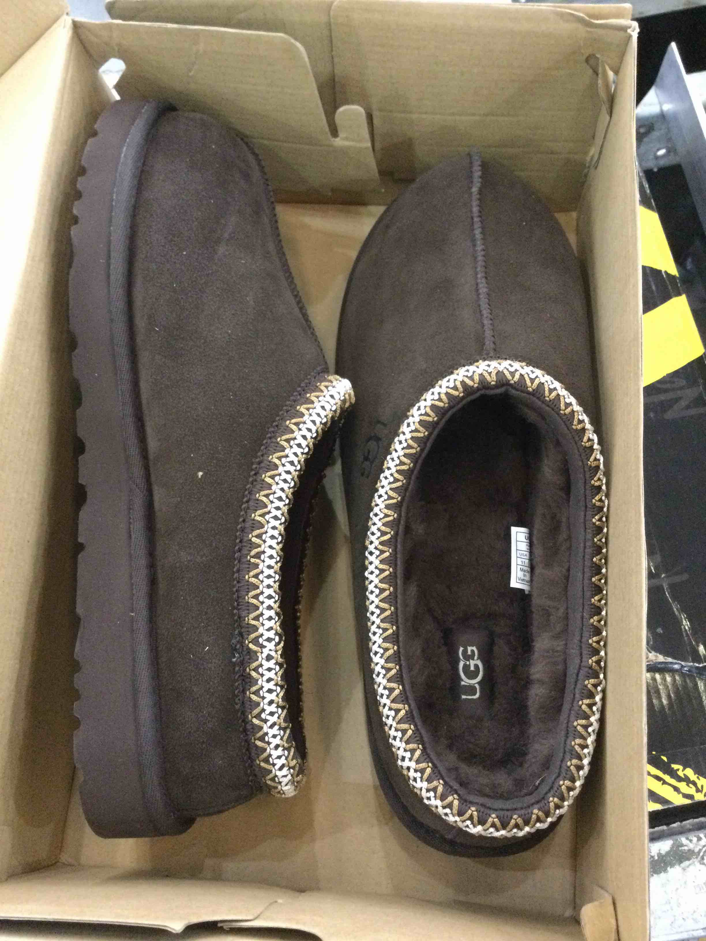 https://s3.amazonaws.com/lotting-images-prod/BargainHunt/EXS01083467_1708717619105.jpeg