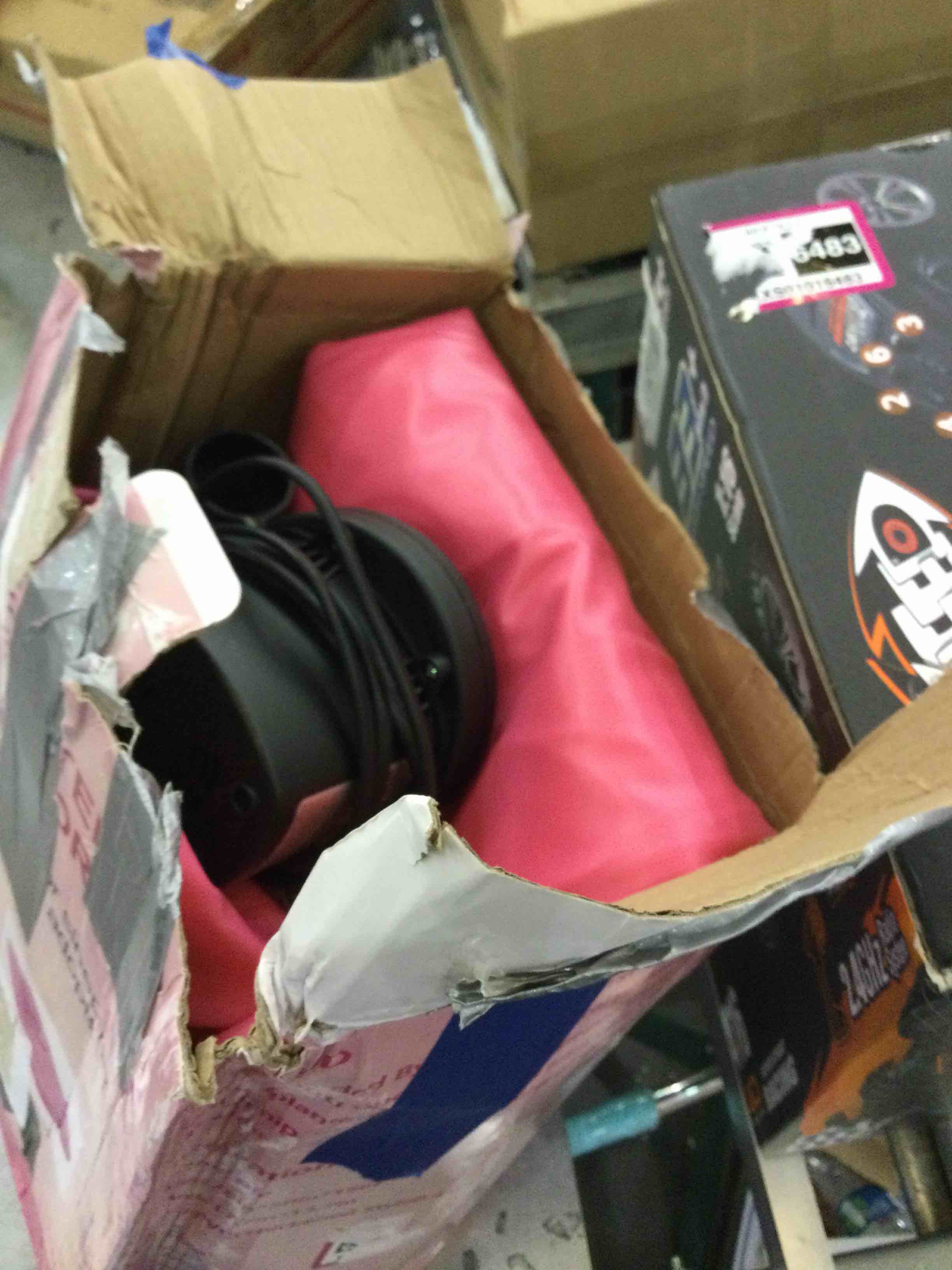 https://s3.amazonaws.com/lotting-images-prod/BargainHunt/EXS01083479_1708719332614.jpeg