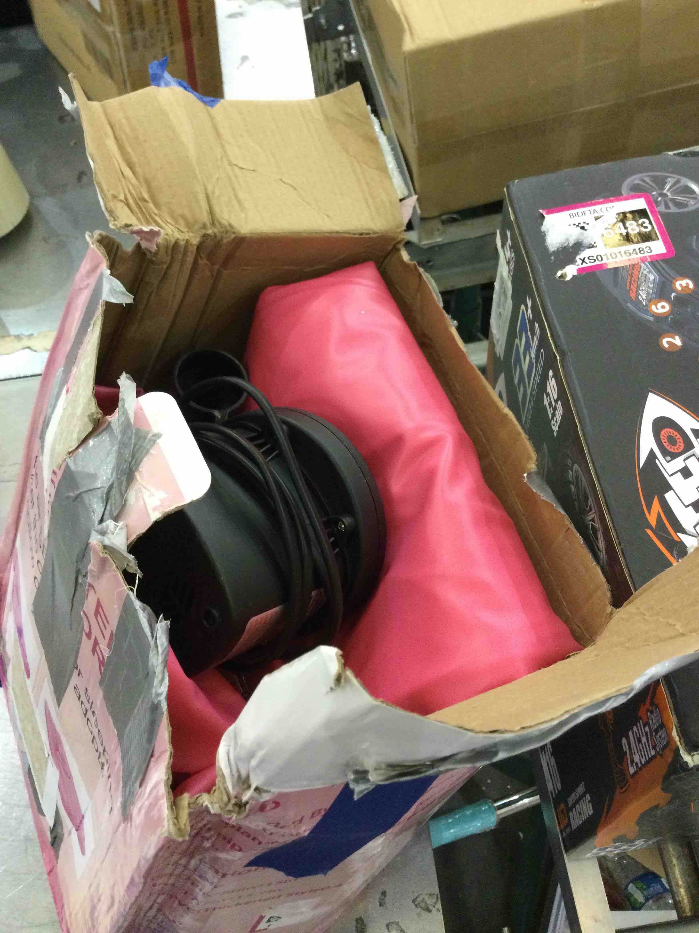 https://s3.amazonaws.com/lotting-images-prod/BargainHunt/EXS01083479_1708719334088.jpeg