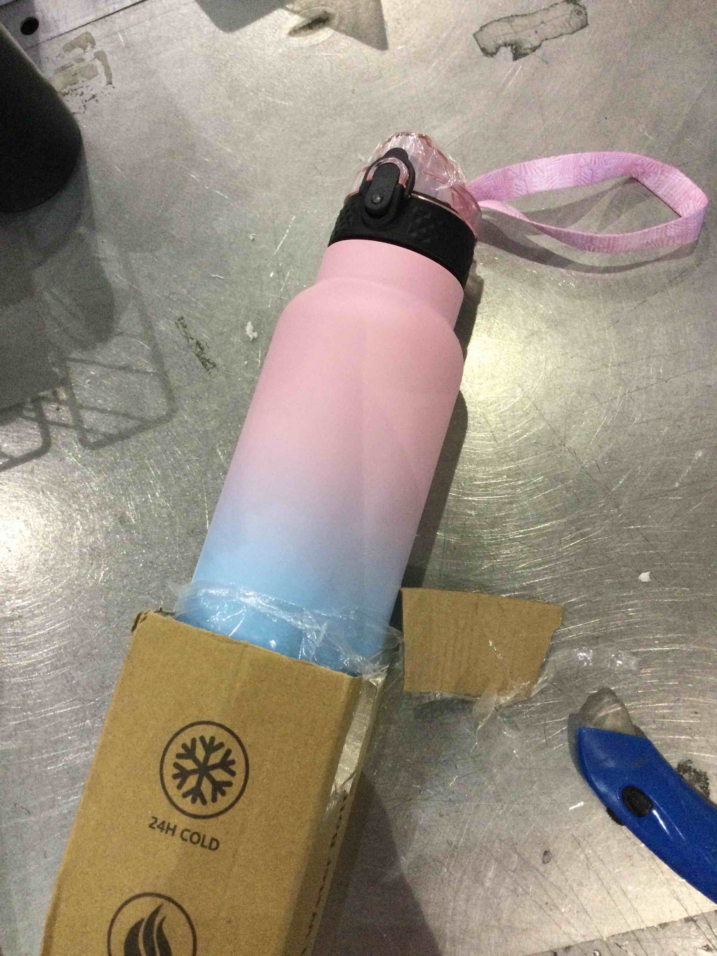 https://s3.amazonaws.com/lotting-images-prod/BargainHunt/EXS01083495_1708951945022.jpeg