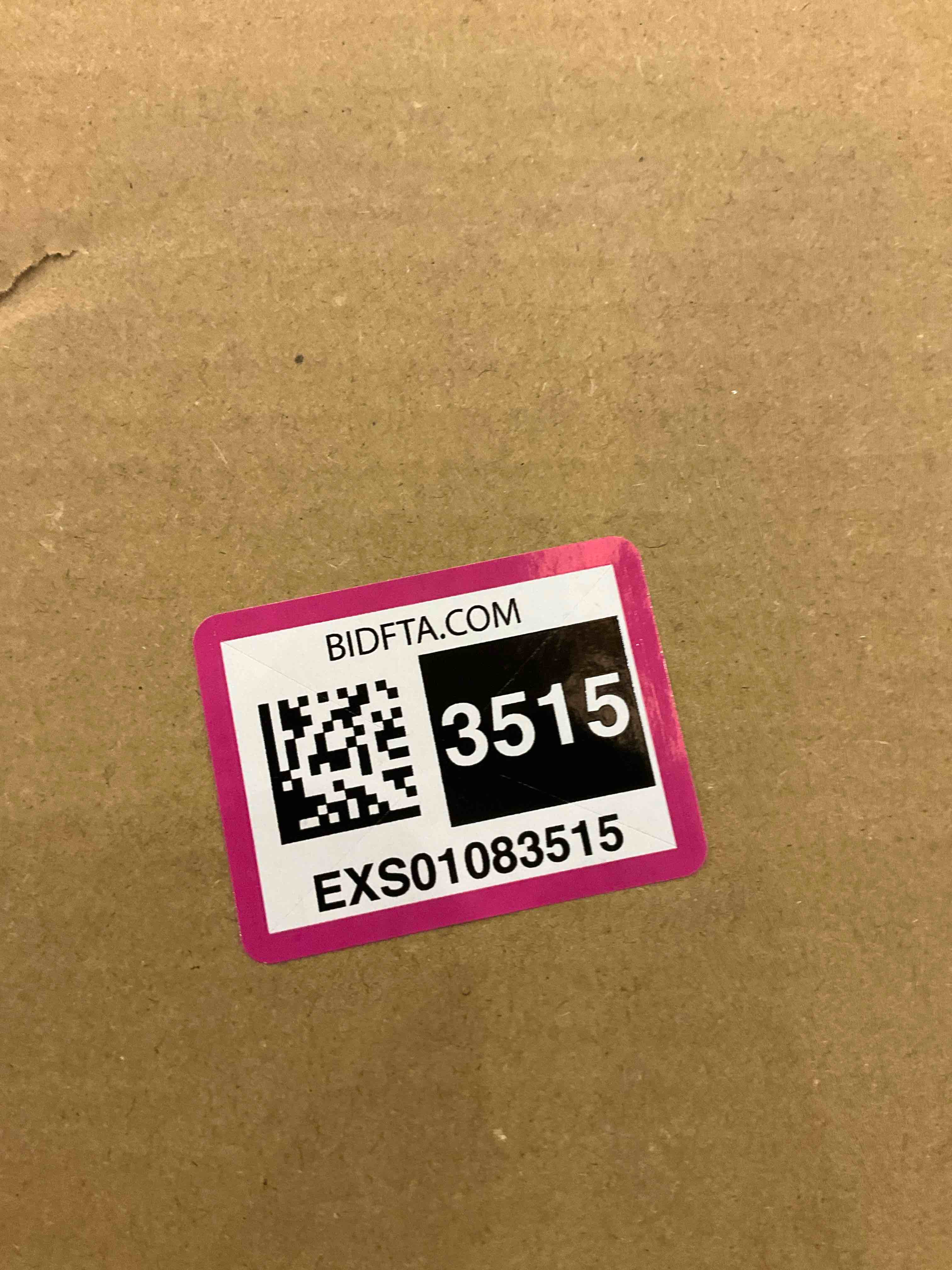 https://s3.amazonaws.com/lotting-images-prod/BargainHunt/EXS01083515_1709735477281.jpeg