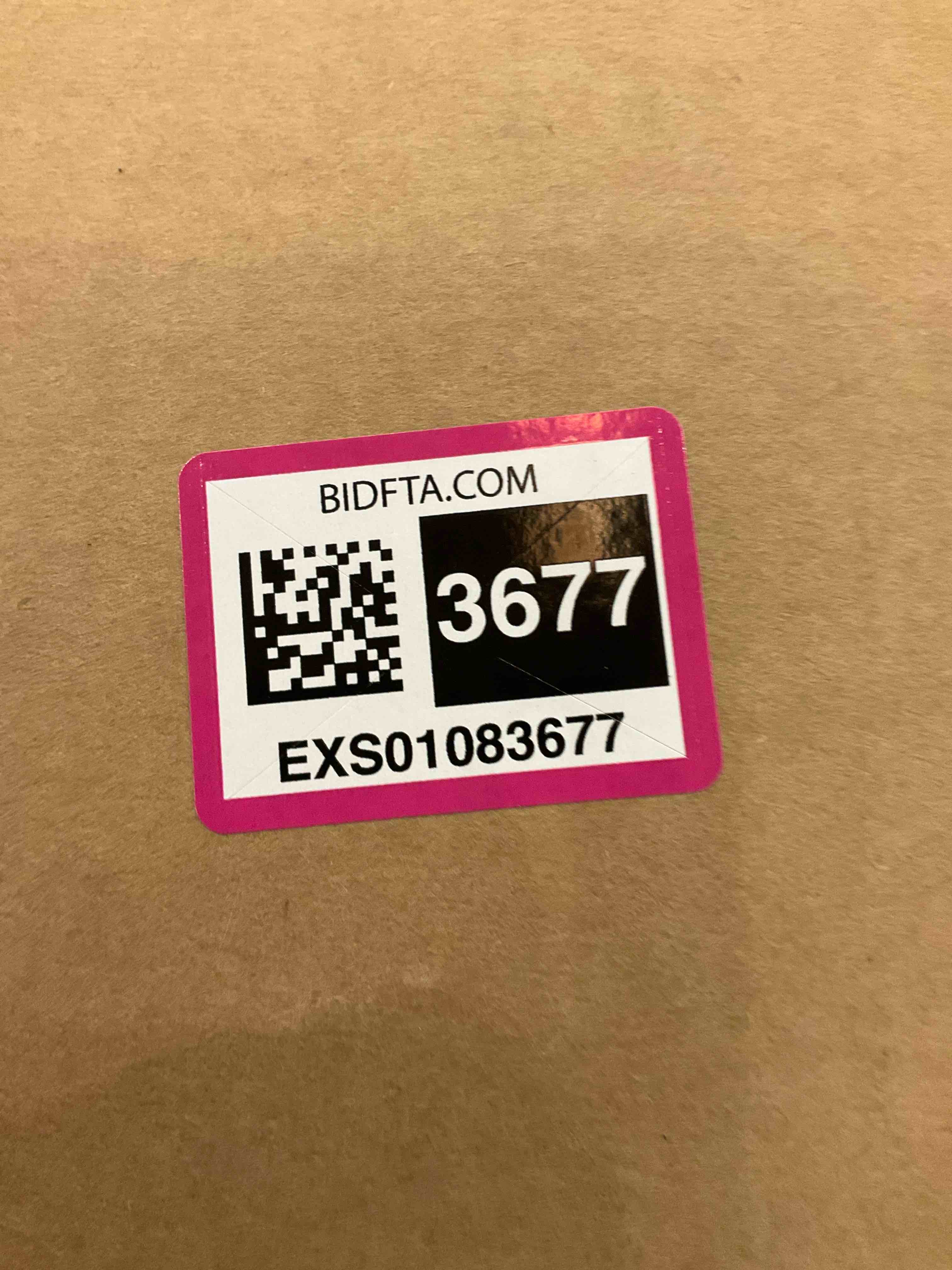 https://s3.amazonaws.com/lotting-images-prod/BargainHunt/EXS01083677_1709834164148.jpeg