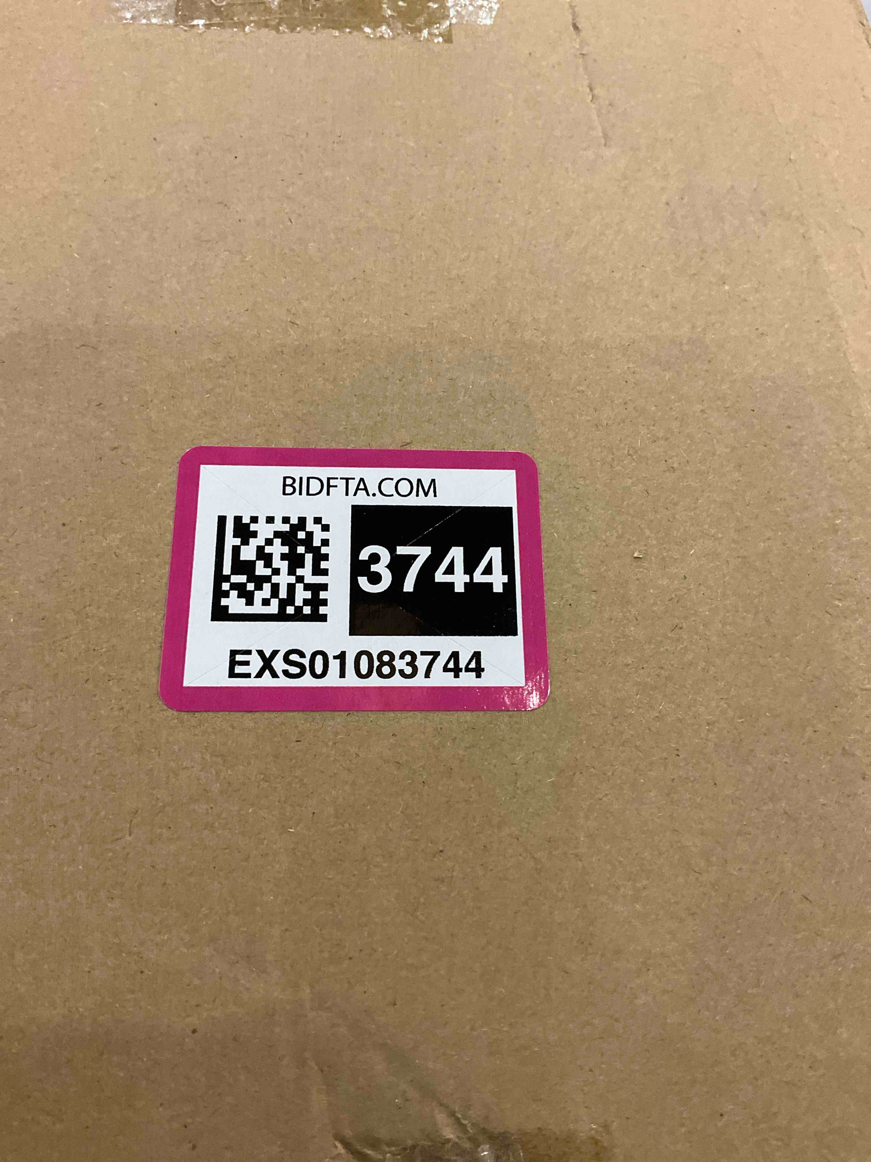 https://s3.amazonaws.com/lotting-images-prod/BargainHunt/EXS01083744_1709911390342.jpeg