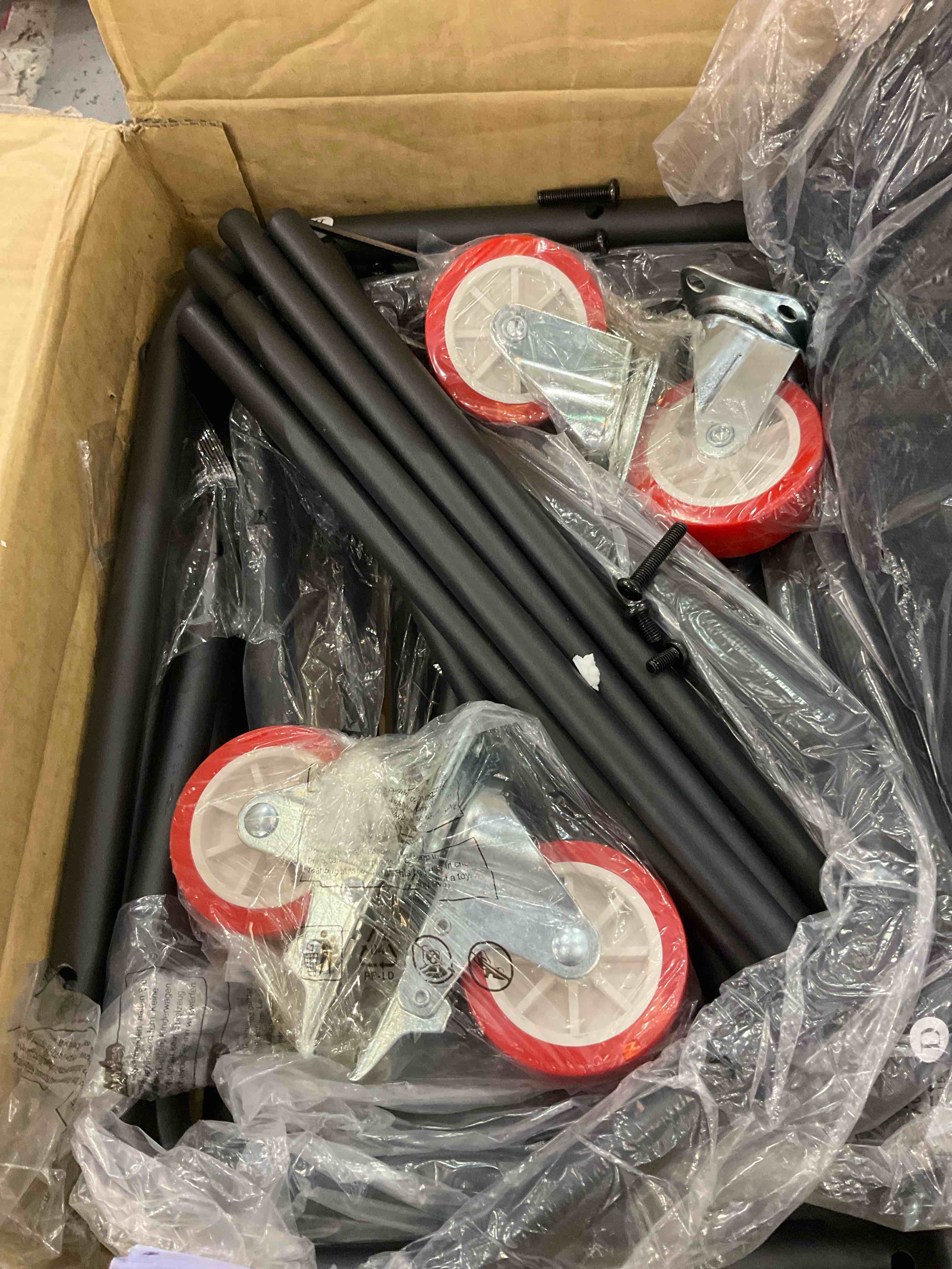 https://s3.amazonaws.com/lotting-images-prod/BargainHunt/EXS01083793_1709922539452.jpeg