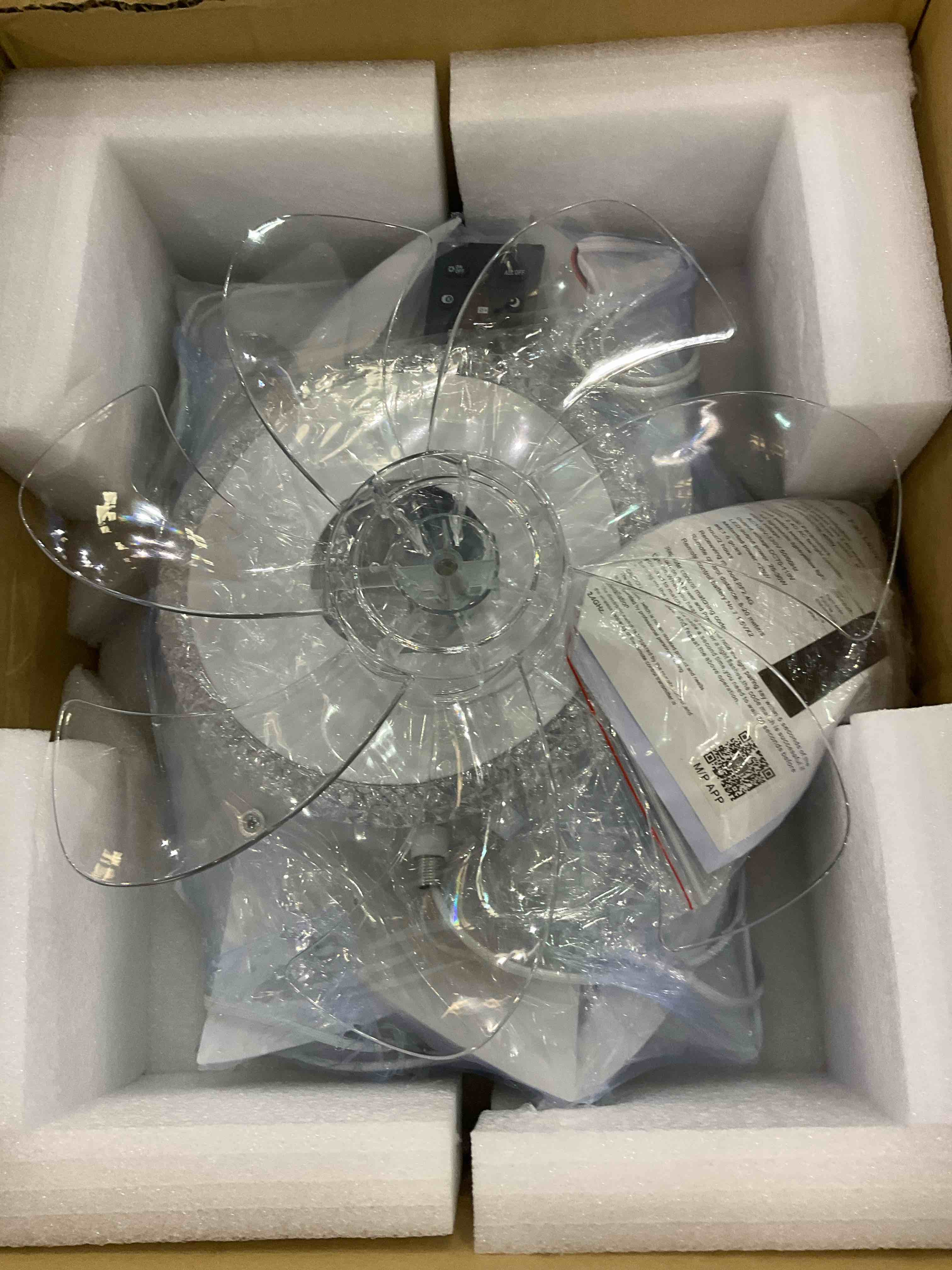 https://s3.amazonaws.com/lotting-images-prod/BargainHunt/EXS01083871_1710163968950.jpeg