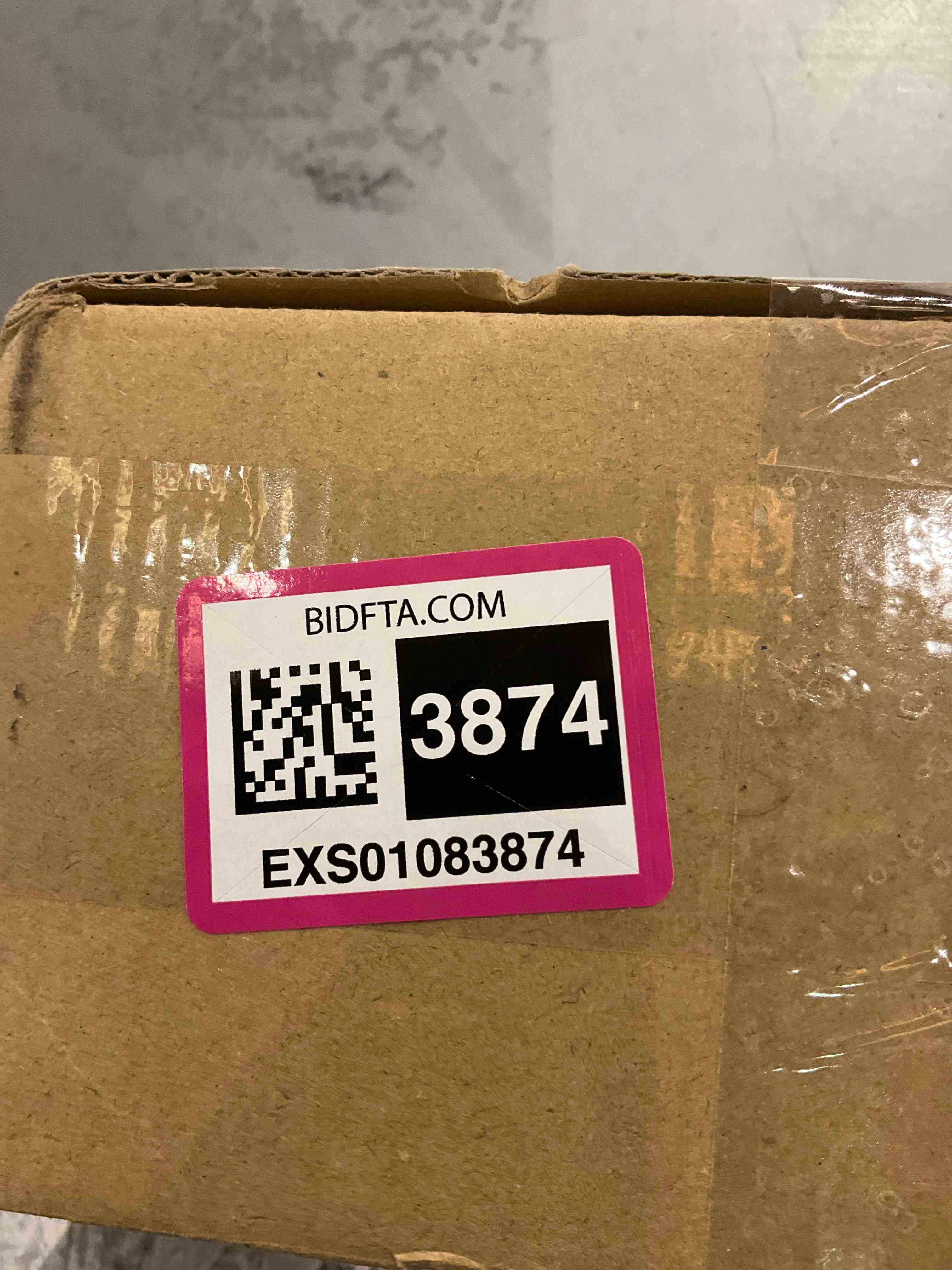 https://s3.amazonaws.com/lotting-images-prod/BargainHunt/EXS01083874_1710164367592.jpeg