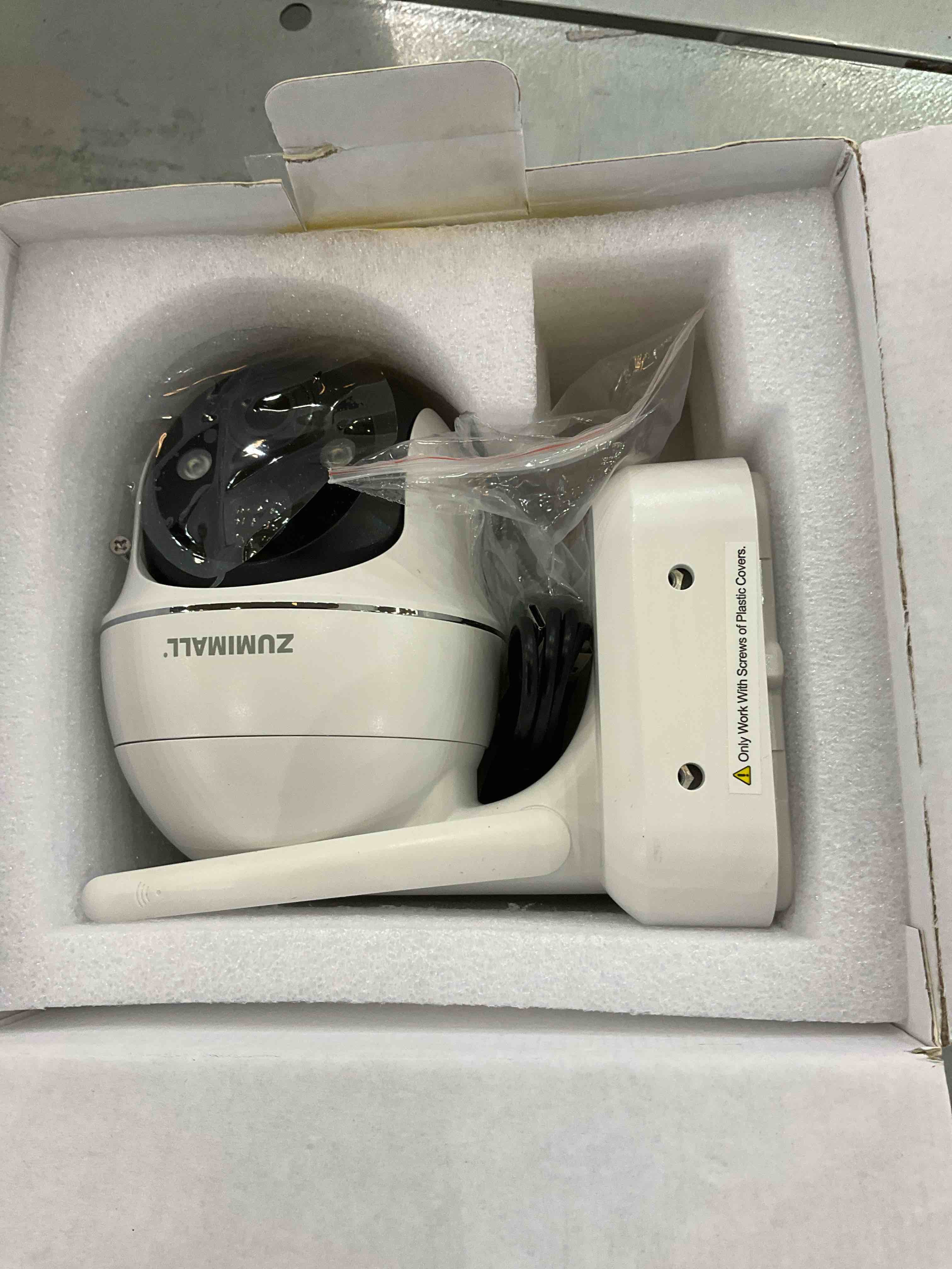https://s3.amazonaws.com/lotting-images-prod/BargainHunt/EXS01083946_1710175663408.jpeg