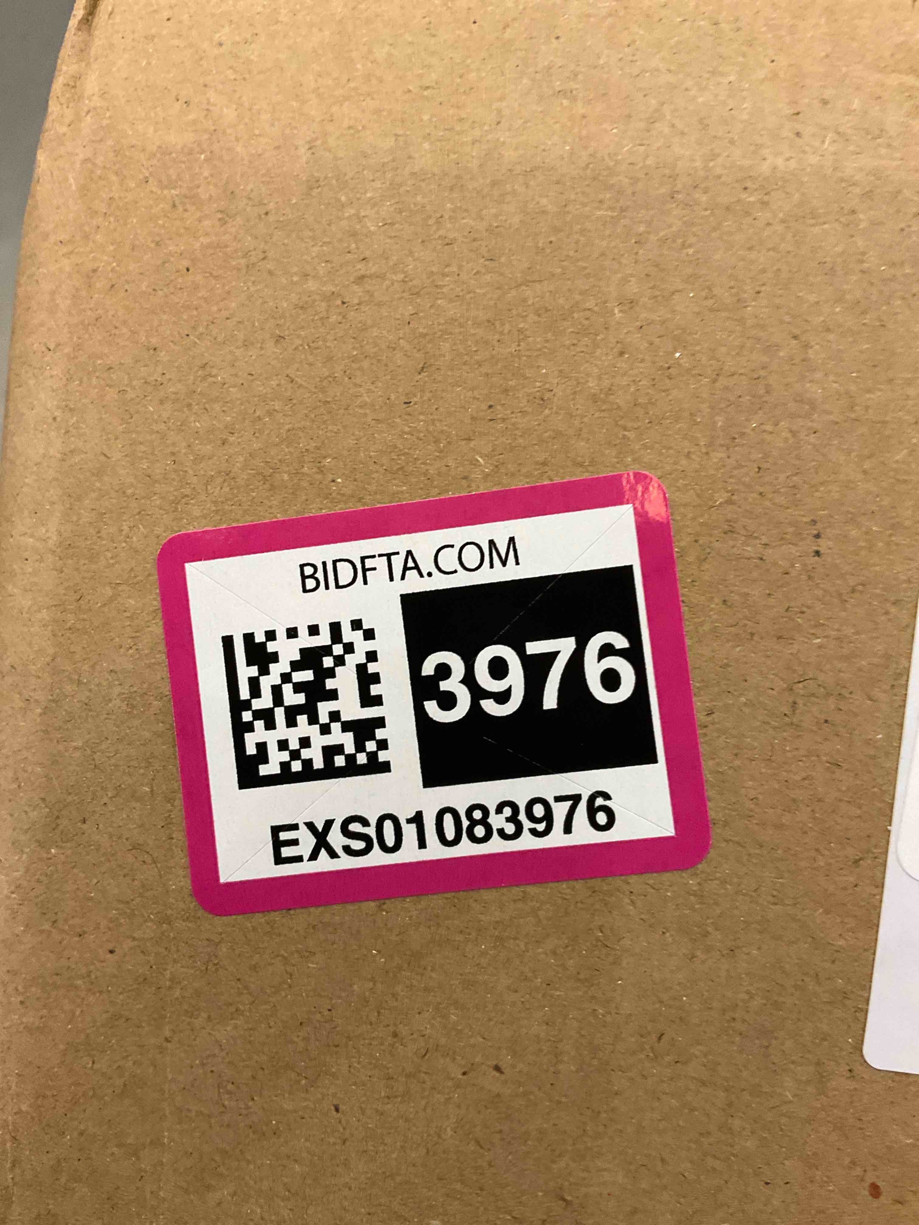 https://s3.amazonaws.com/lotting-images-prod/BargainHunt/EXS01083976_1710182093681.jpeg