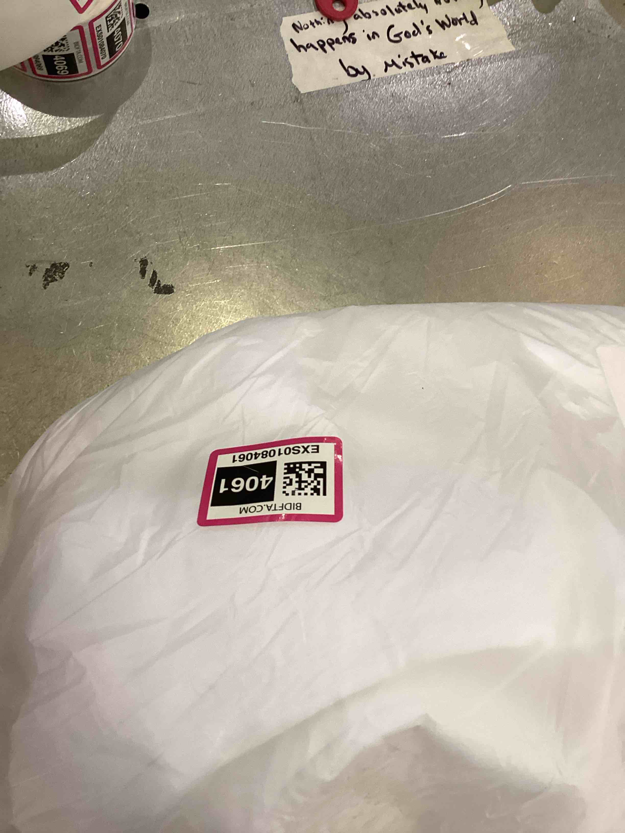 https://s3.amazonaws.com/lotting-images-prod/BargainHunt/EXS01084061_1708972315502.jpeg