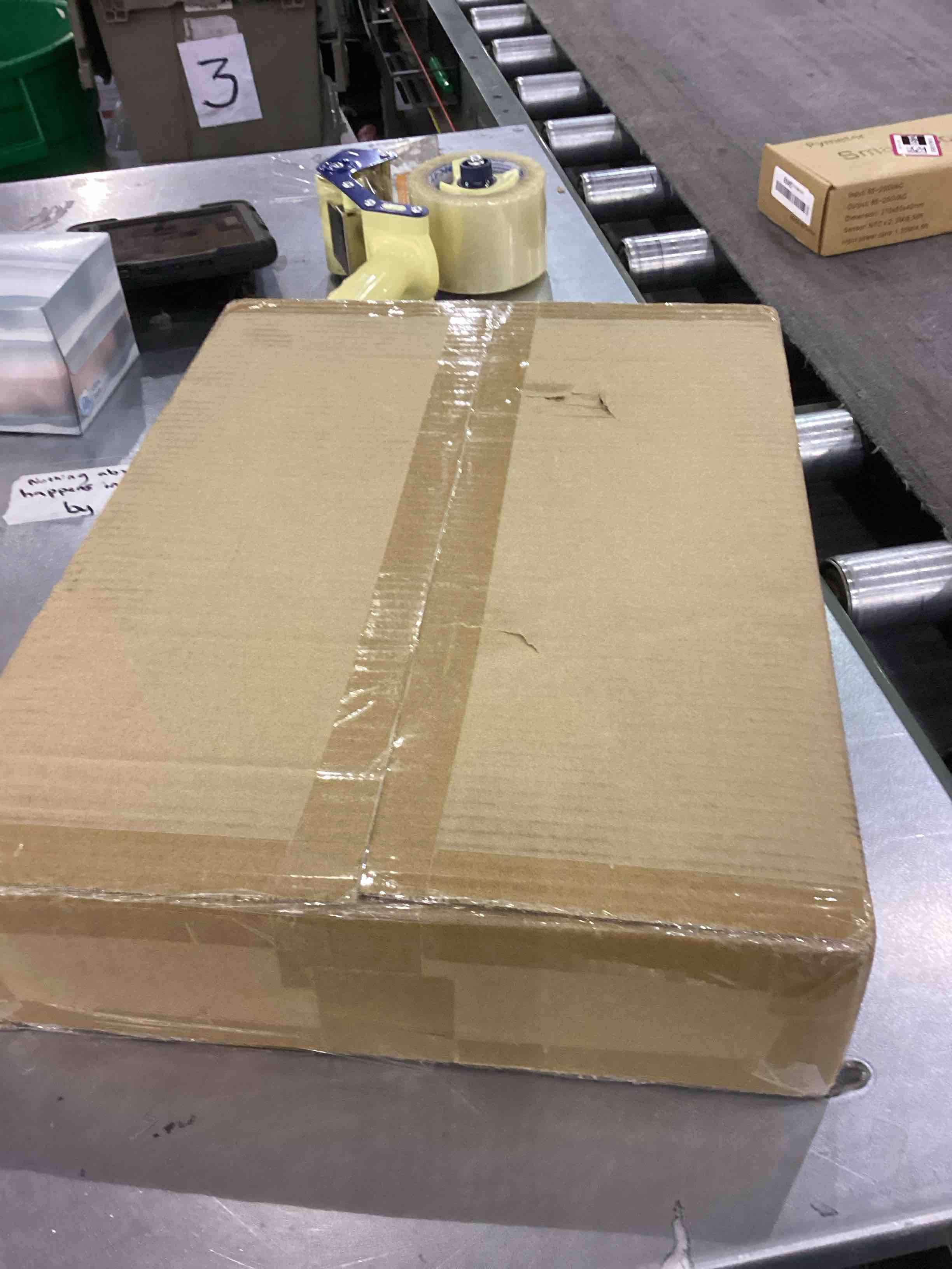 https://s3.amazonaws.com/lotting-images-prod/BargainHunt/EXS01084100_1709037424913.jpeg