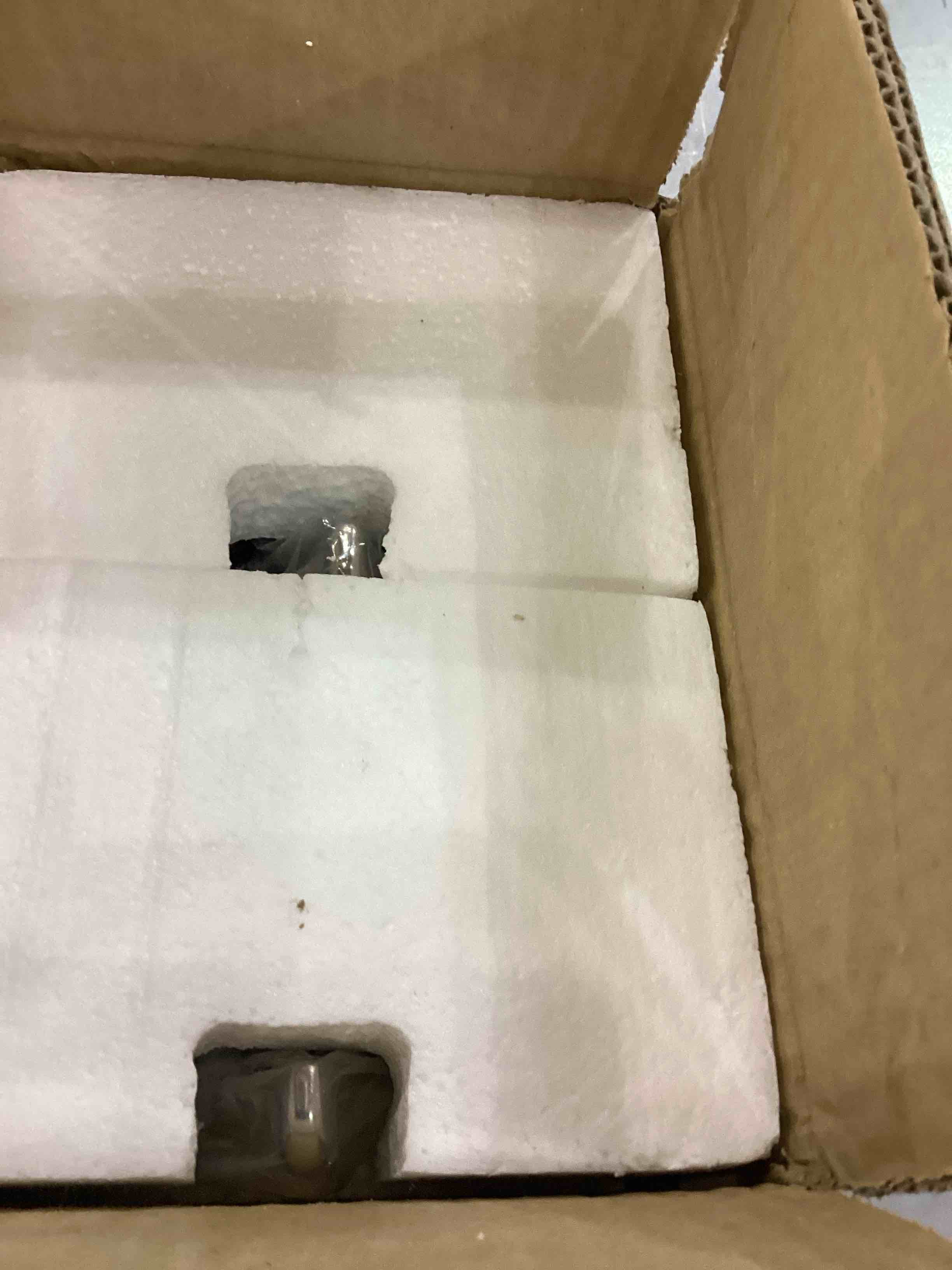 https://s3.amazonaws.com/lotting-images-prod/BargainHunt/EXS01084245_1709210435841.jpeg