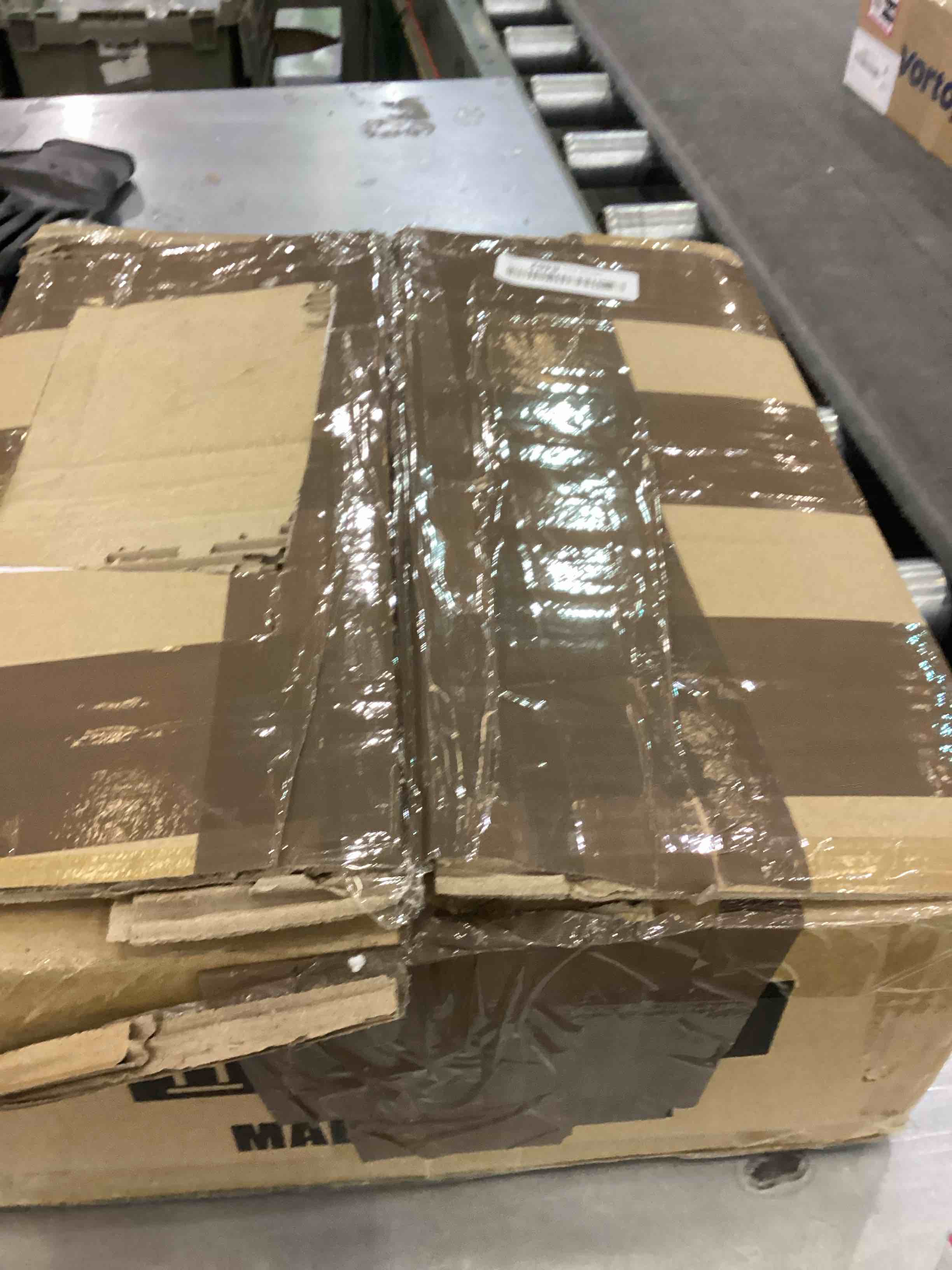 https://s3.amazonaws.com/lotting-images-prod/BargainHunt/EXS01084299_1709230265707.jpeg