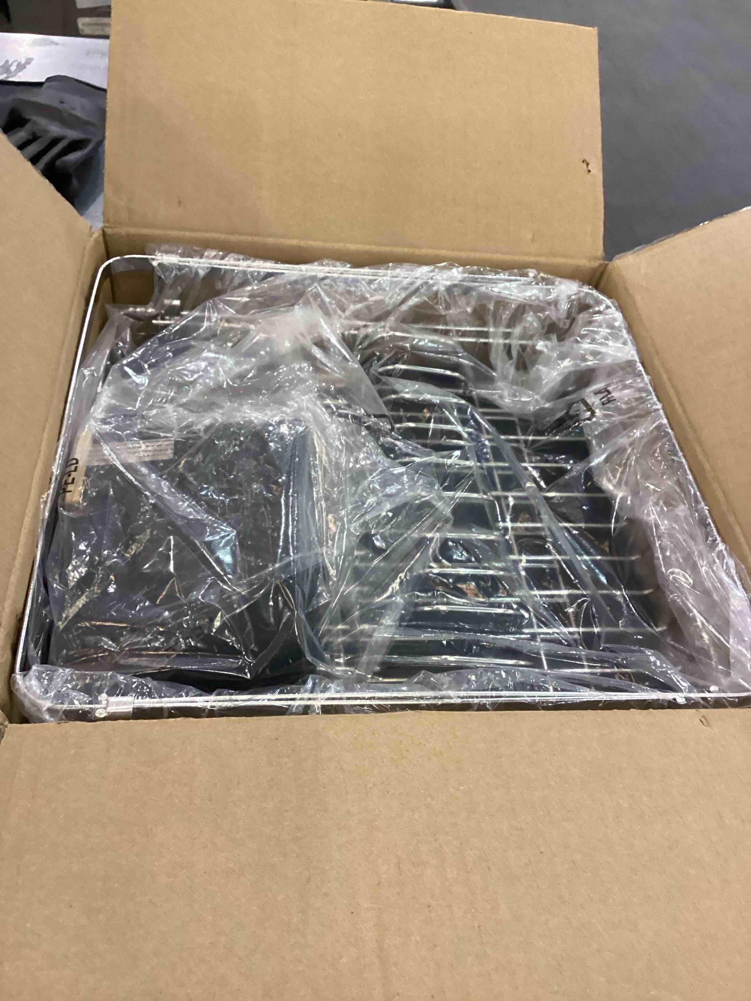 https://s3.amazonaws.com/lotting-images-prod/BargainHunt/EXS01084307_1709231566661.jpeg
