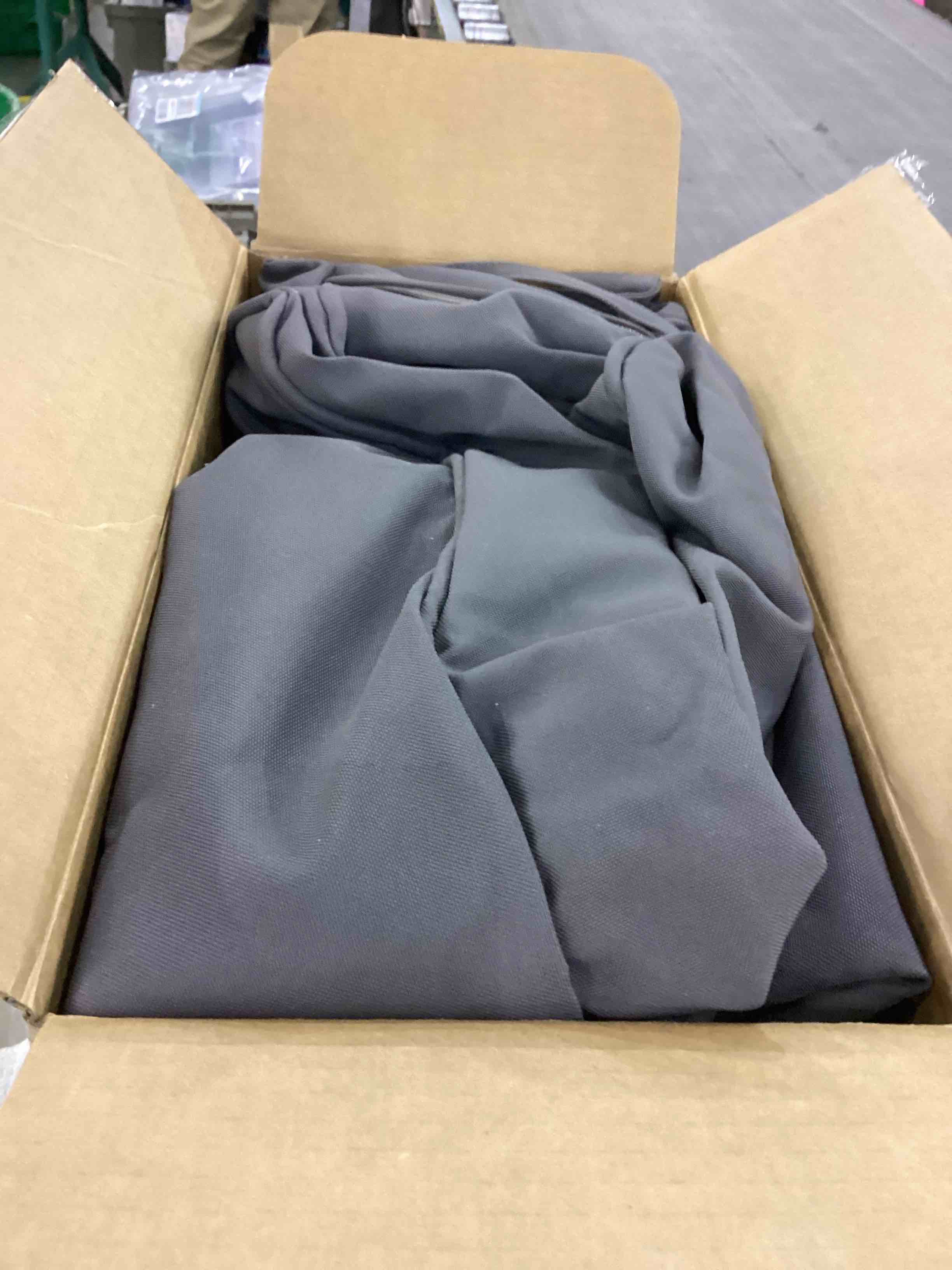 https://s3.amazonaws.com/lotting-images-prod/BargainHunt/EXS01084330_1709295747125.jpeg