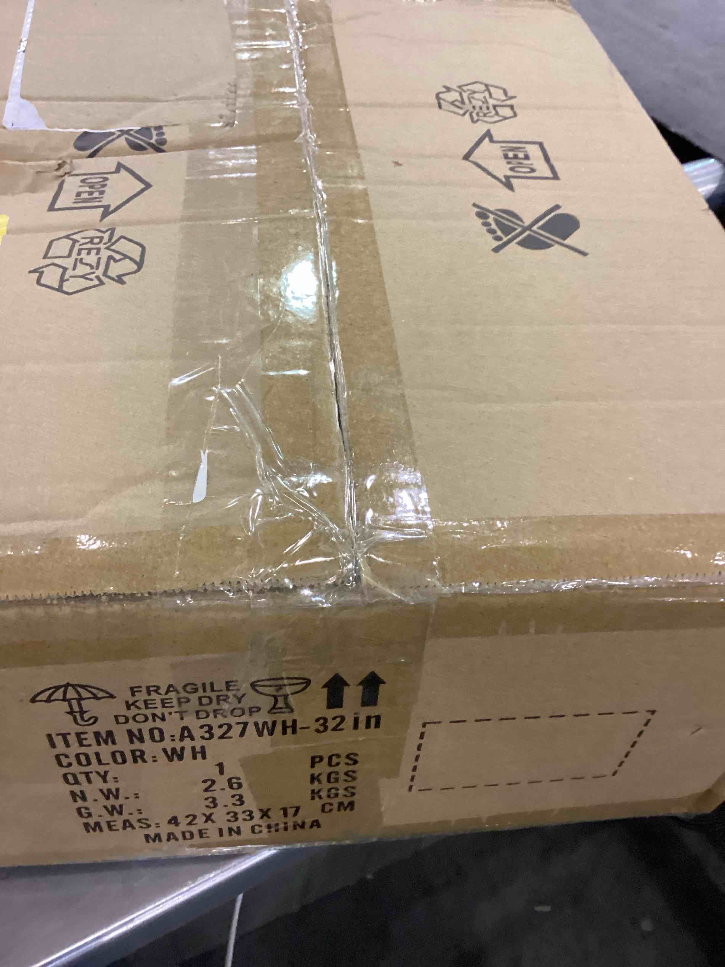 https://s3.amazonaws.com/lotting-images-prod/BargainHunt/EXS01084356_1709298793874.jpeg