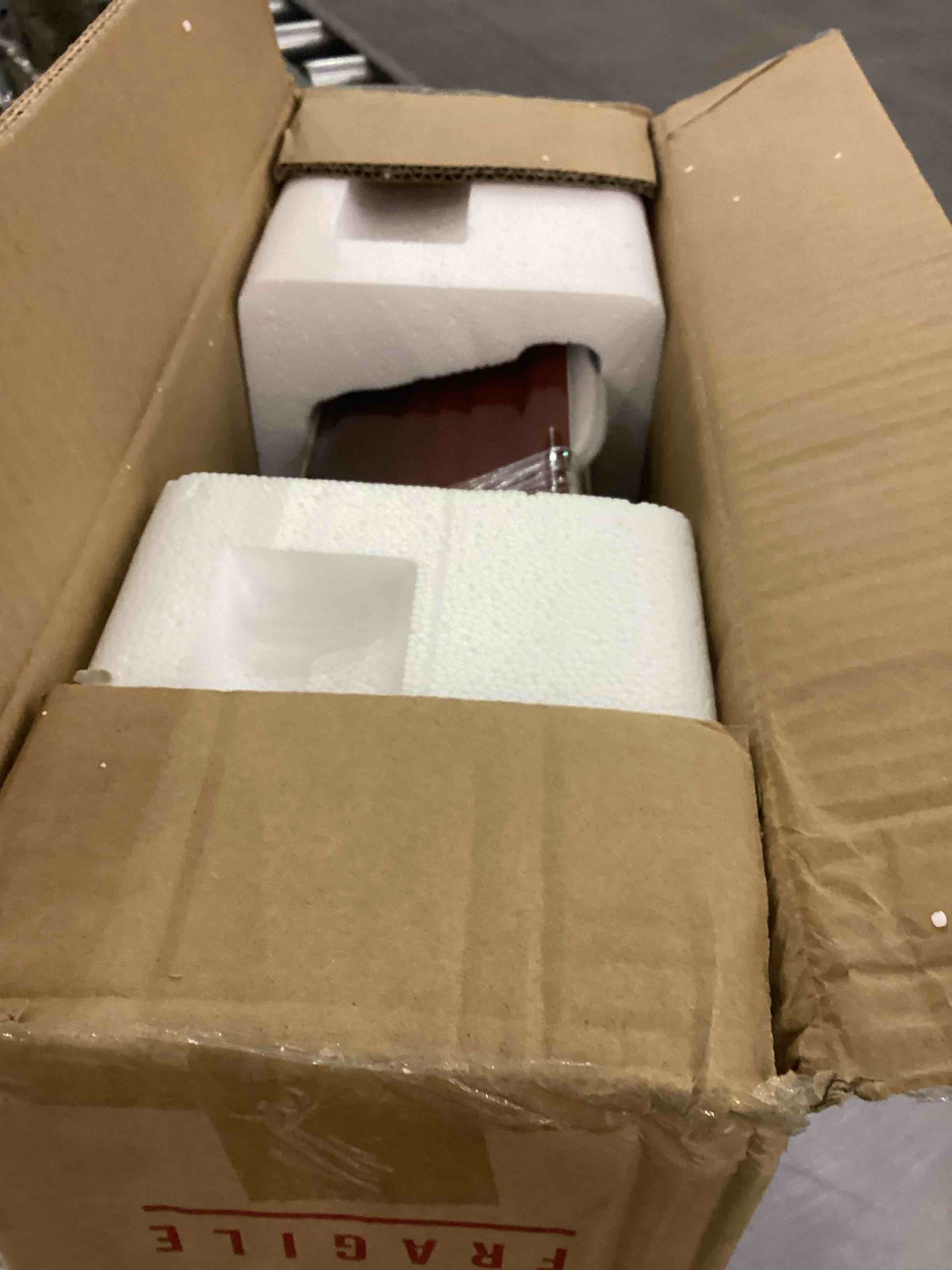 https://s3.amazonaws.com/lotting-images-prod/BargainHunt/EXS01084357_1709298935076.jpeg