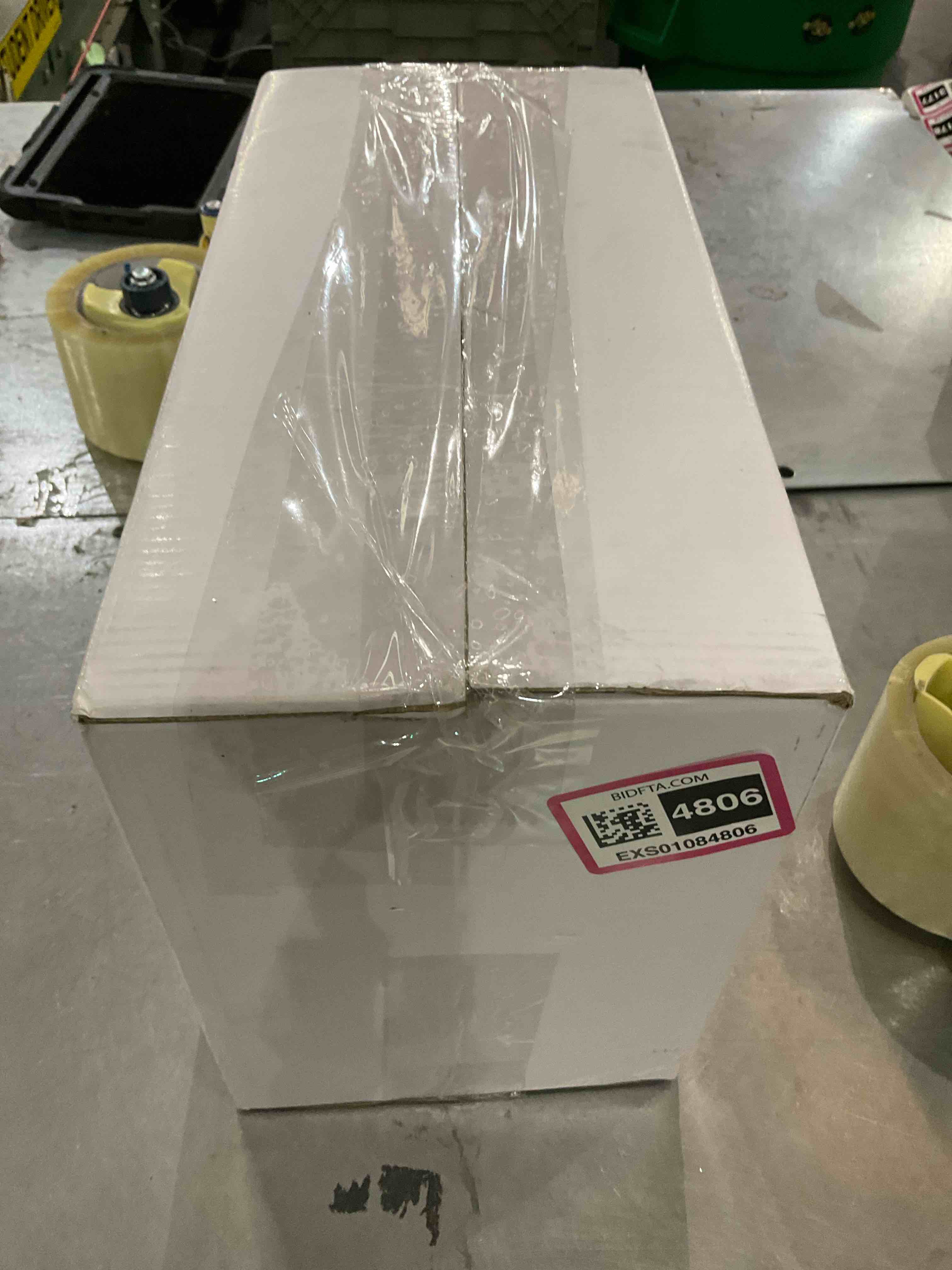 https://s3.amazonaws.com/lotting-images-prod/BargainHunt/EXS01084806_1710512633510.jpeg