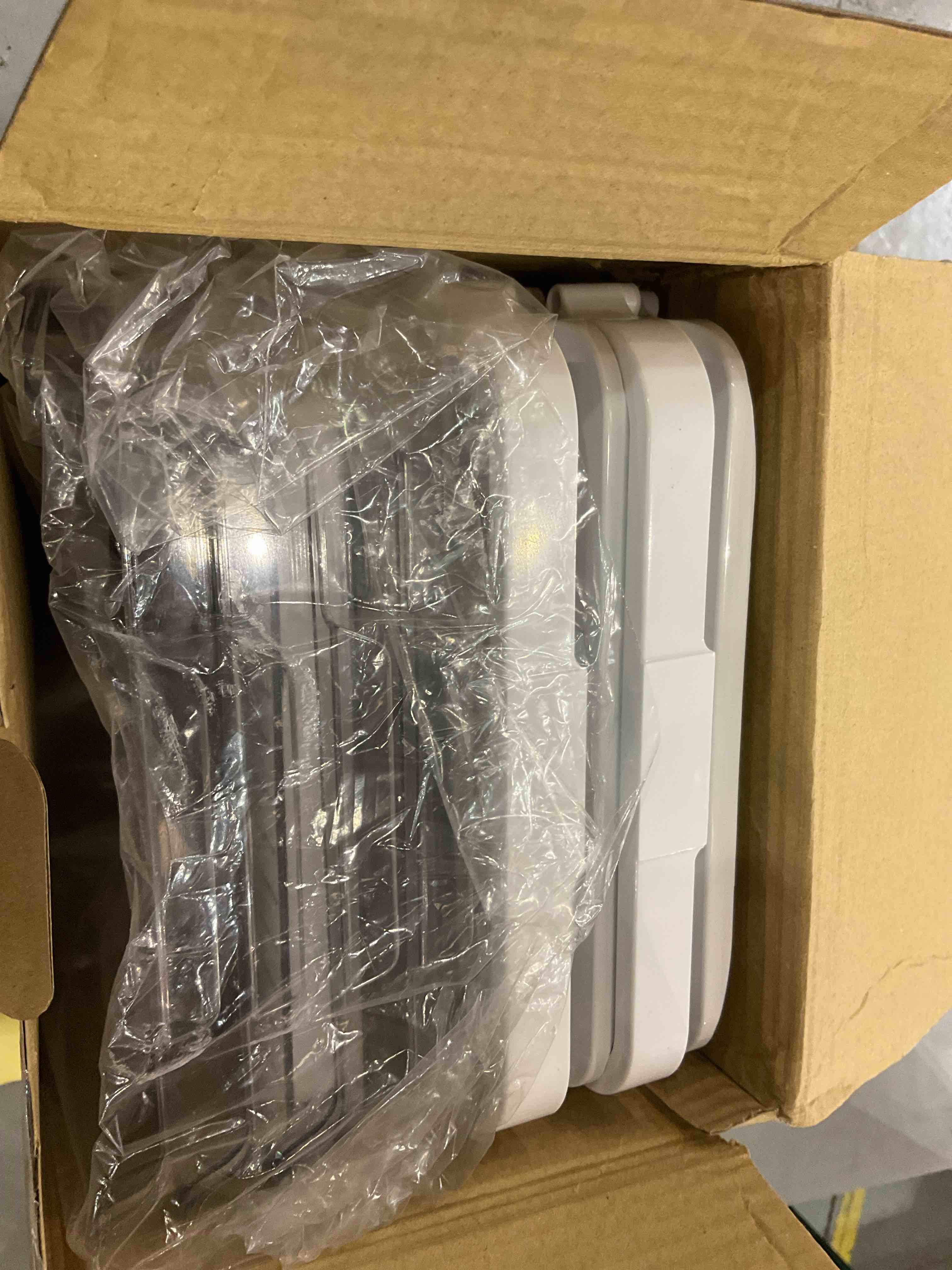 https://s3.amazonaws.com/lotting-images-prod/BargainHunt/EXS01084807_1710512708623.jpeg