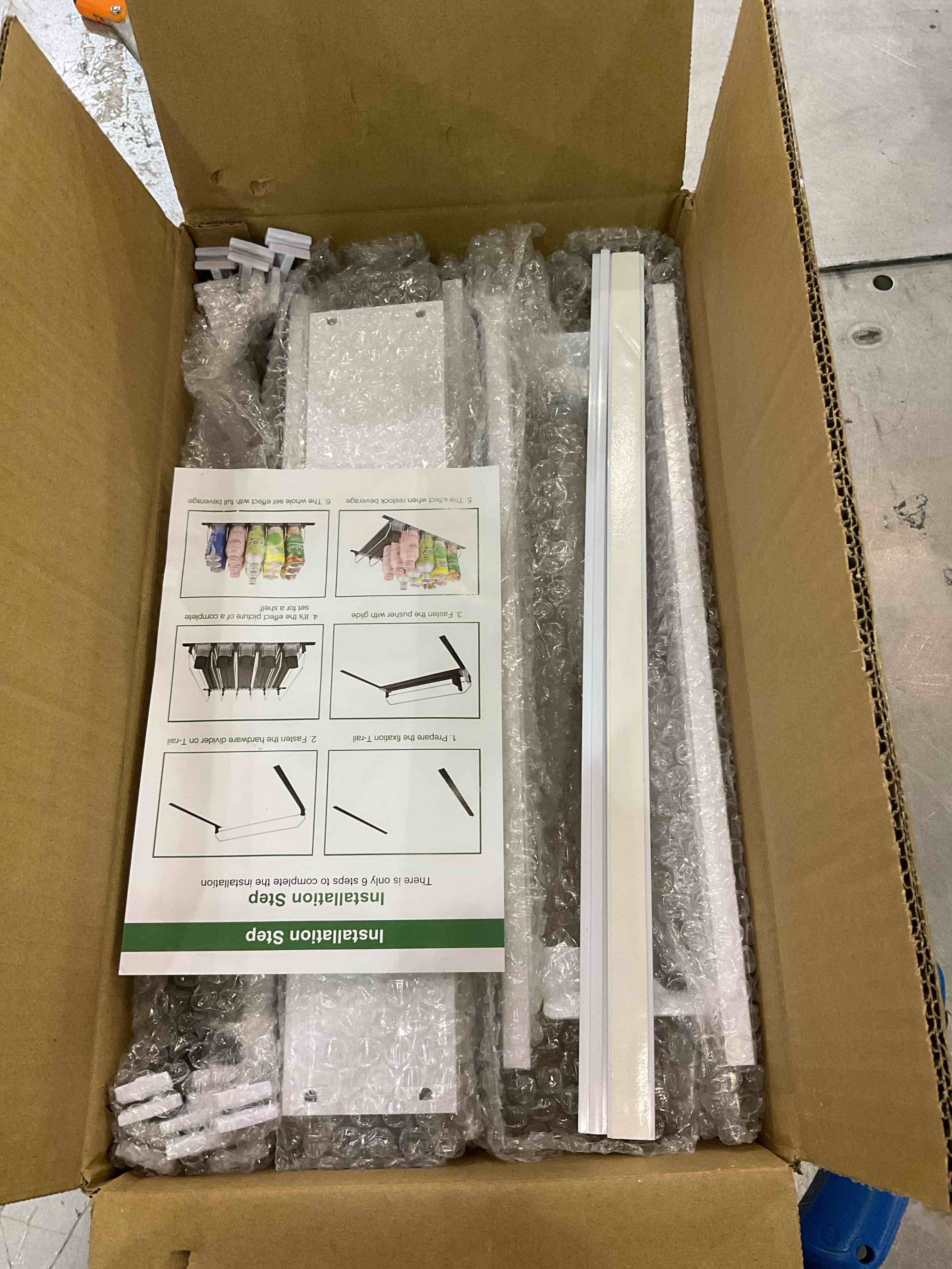https://s3.amazonaws.com/lotting-images-prod/BargainHunt/EXS01084819_1710514037108.jpeg