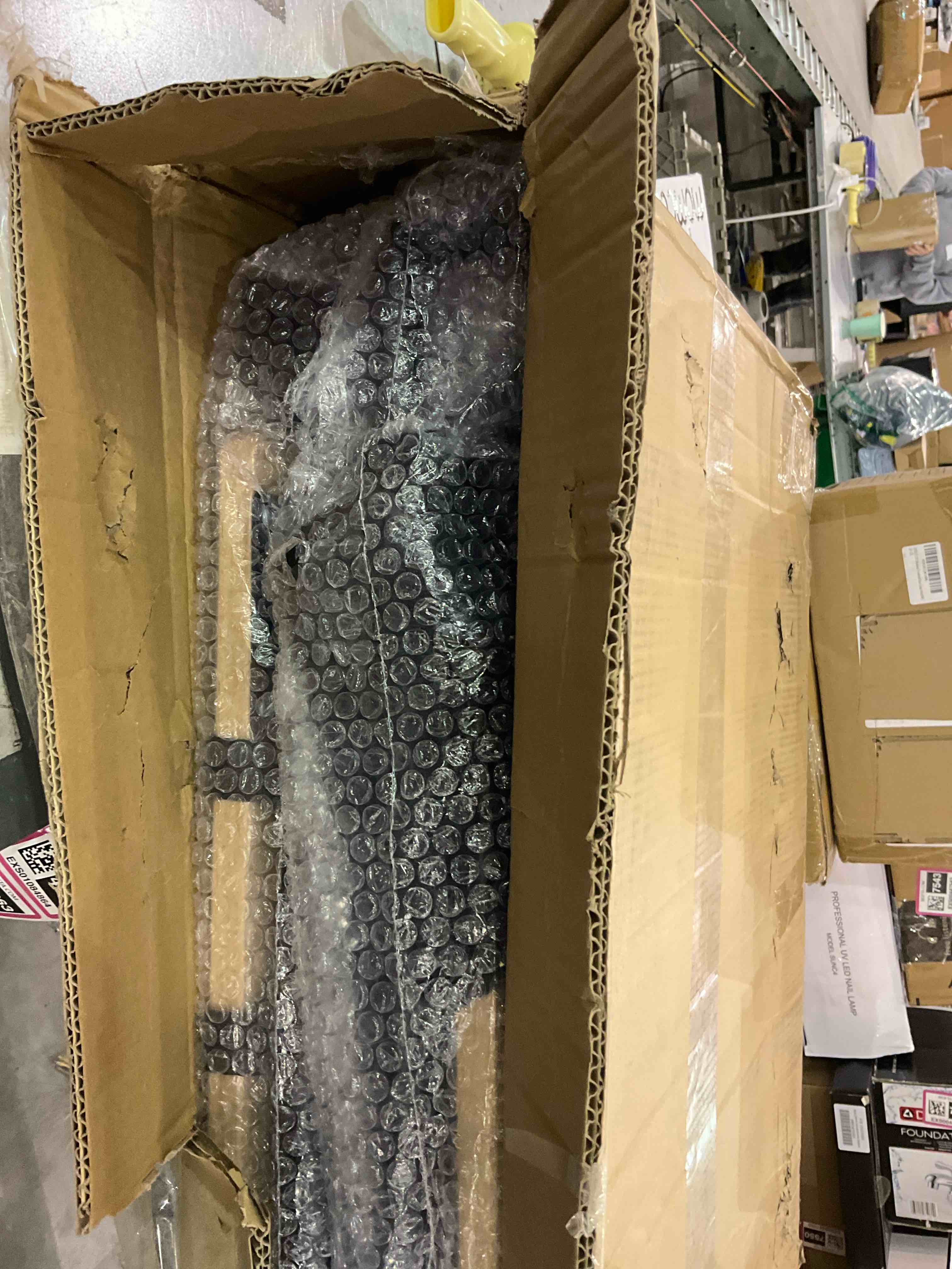 https://s3.amazonaws.com/lotting-images-prod/BargainHunt/EXS01084860_1710524077832.jpeg