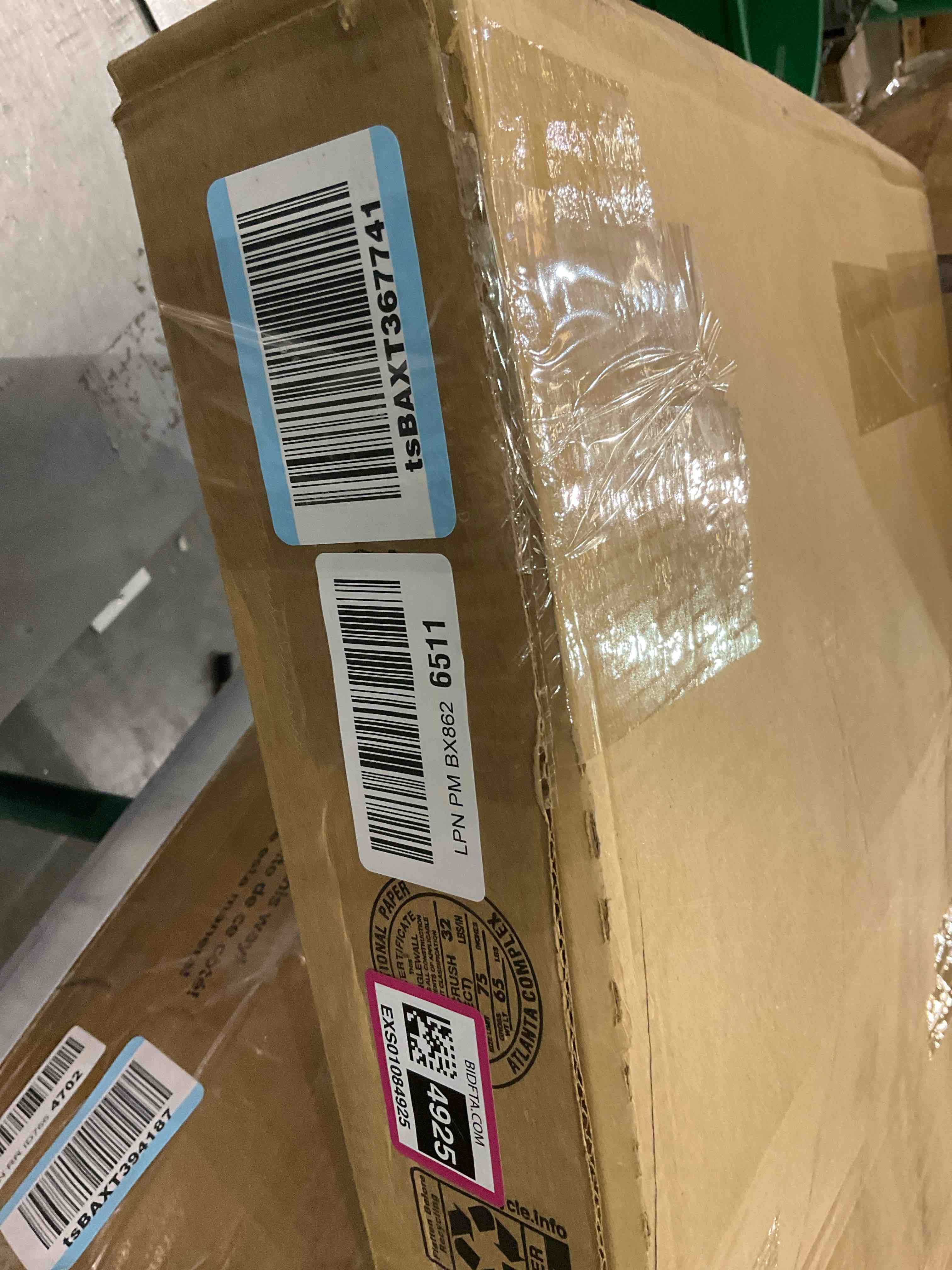 https://s3.amazonaws.com/lotting-images-prod/BargainHunt/EXS01084925_1710769965170.jpeg