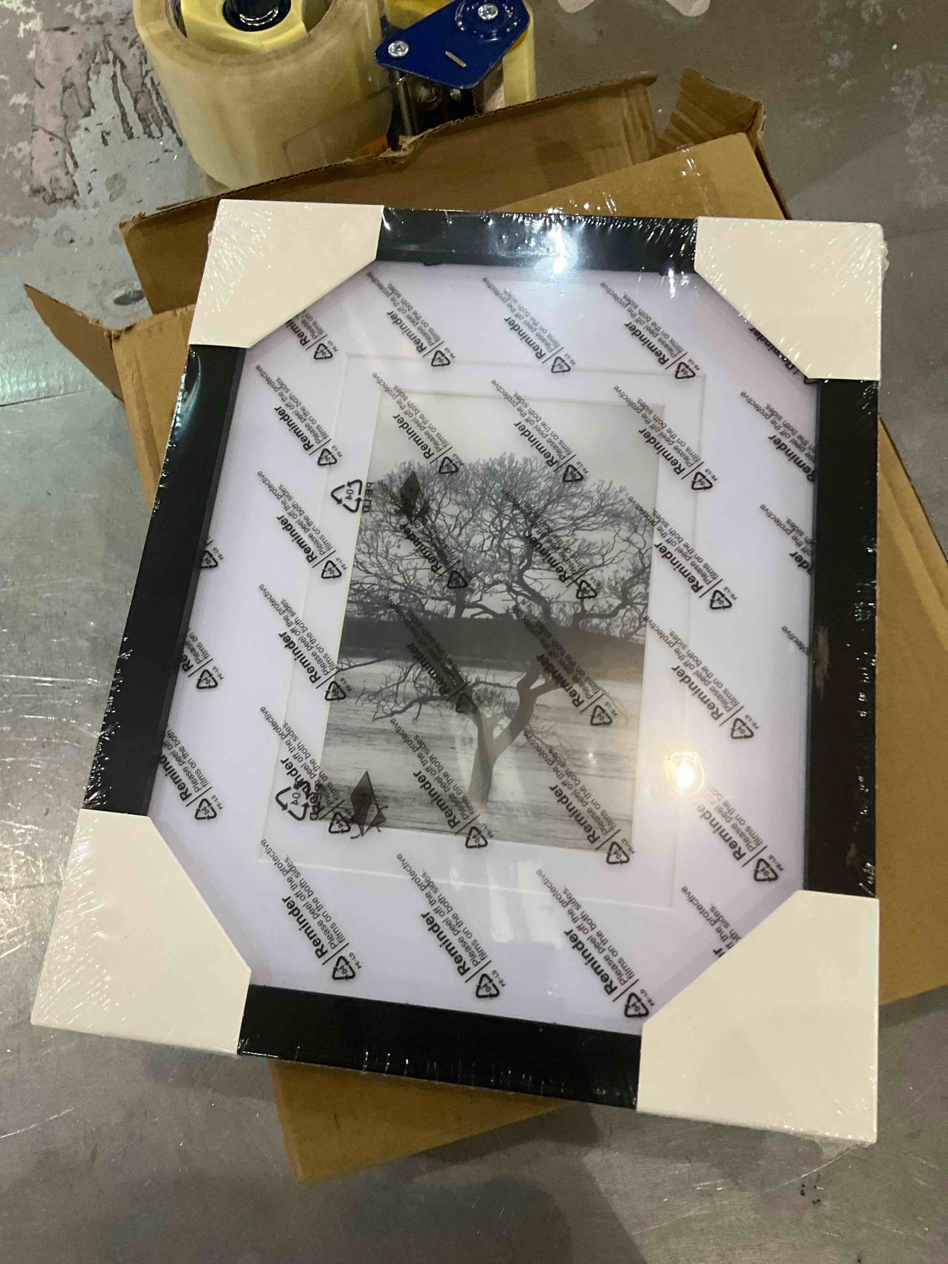 https://s3.amazonaws.com/lotting-images-prod/BargainHunt/EXS01085319_1708951693882.jpeg