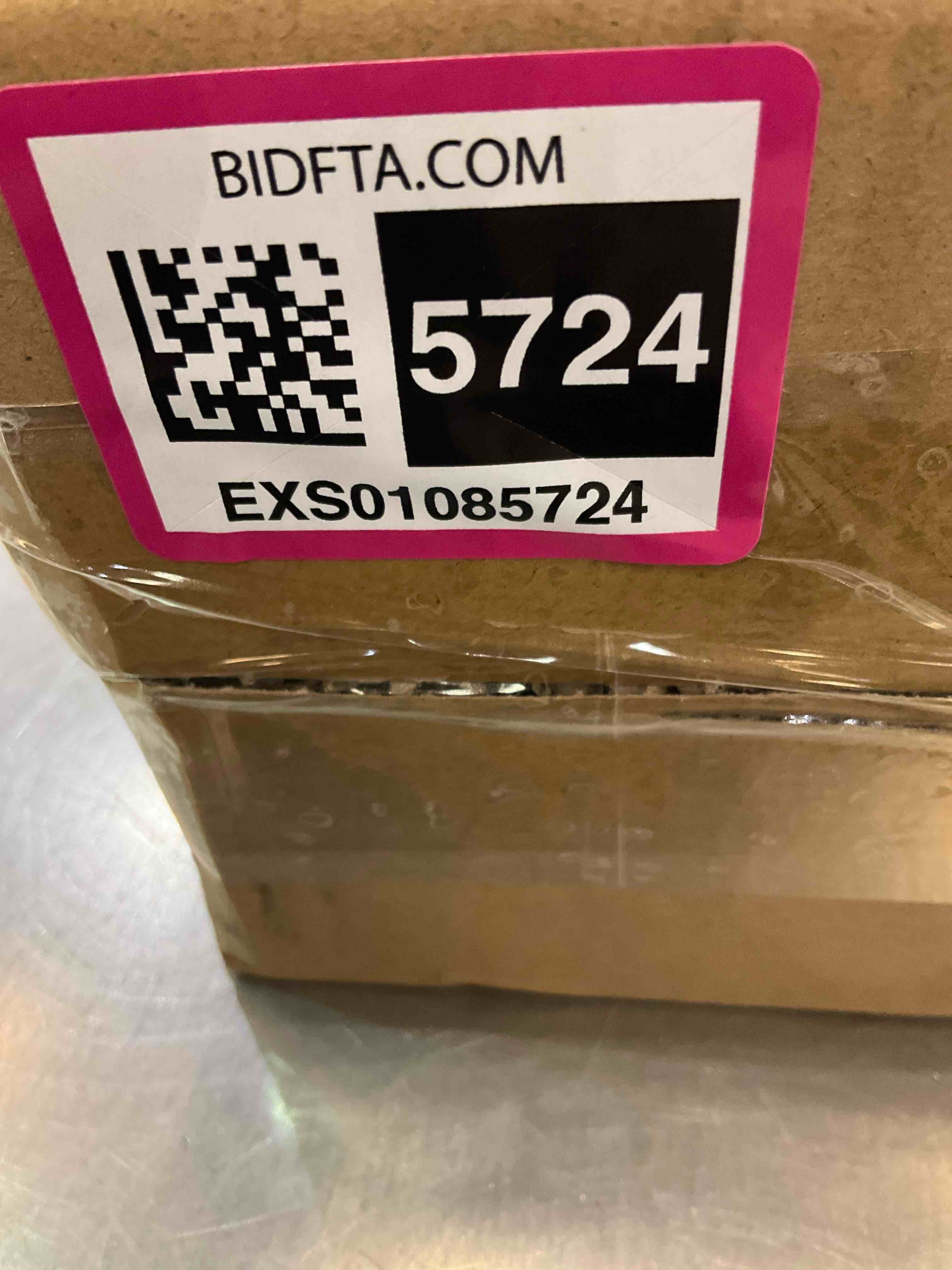 https://s3.amazonaws.com/lotting-images-prod/BargainHunt/EXS01085724_1707849998490.jpeg