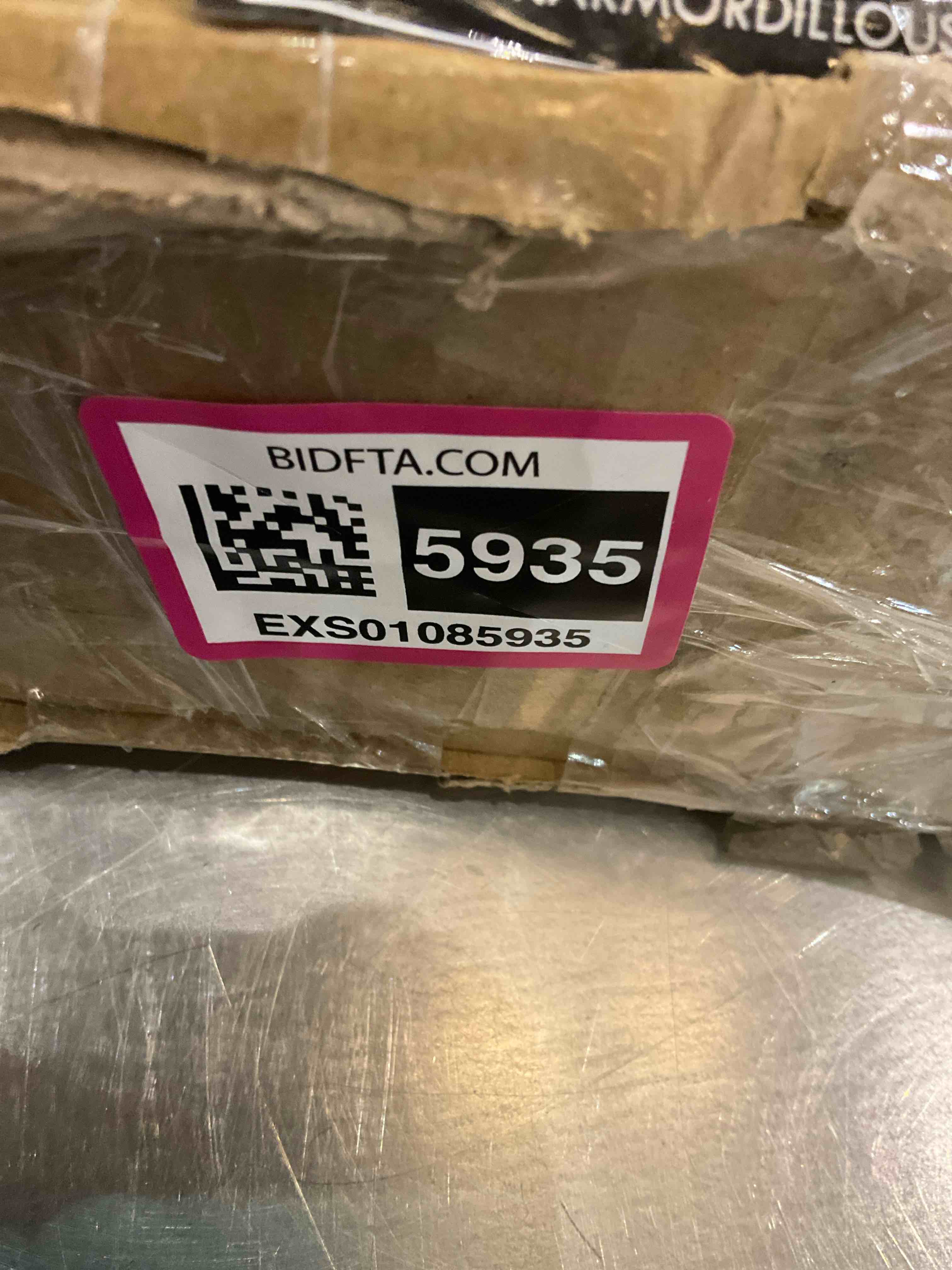 https://s3.amazonaws.com/lotting-images-prod/BargainHunt/EXS01085935_1708356468355.jpeg