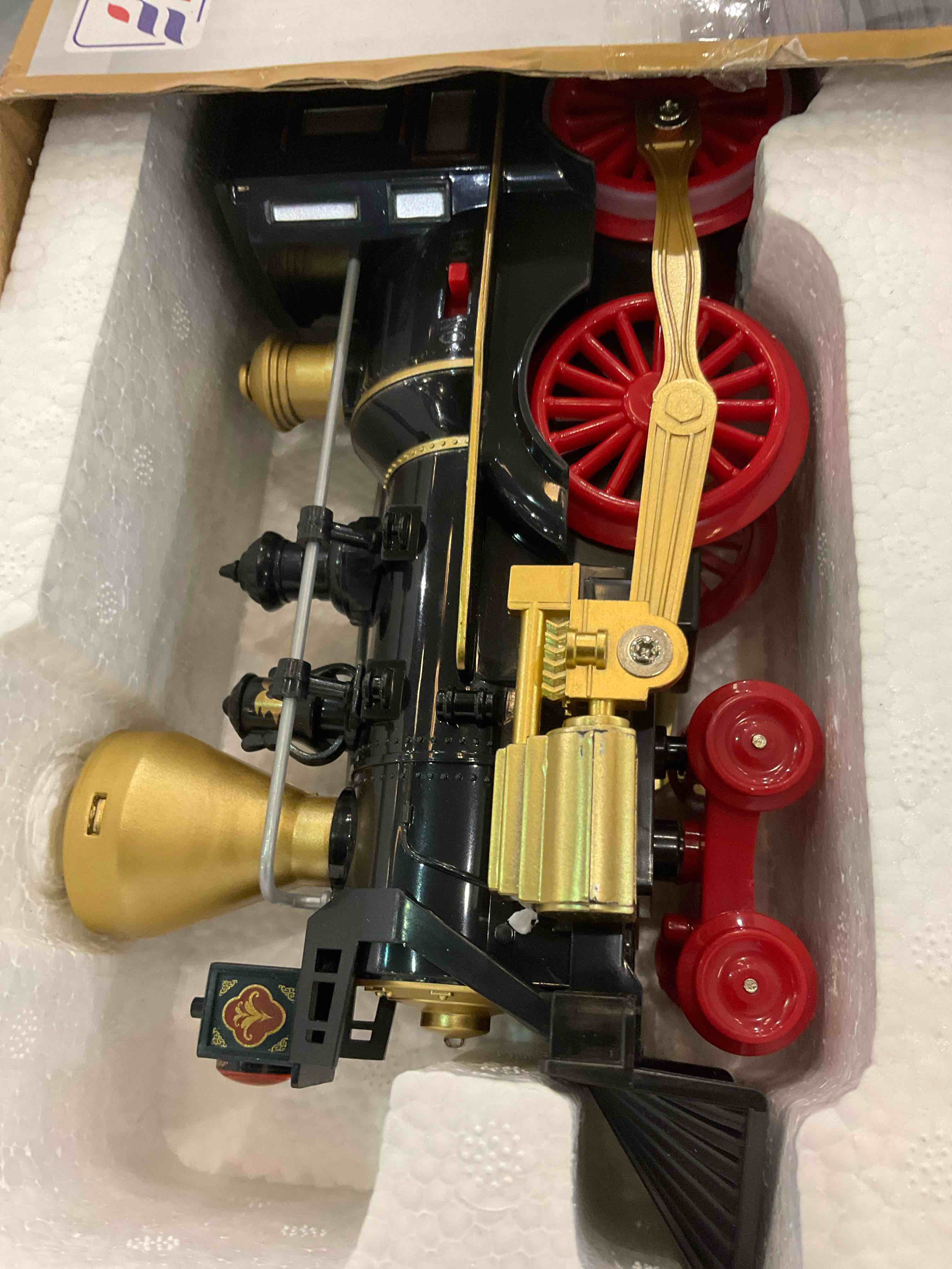 https://s3.amazonaws.com/lotting-images-prod/BargainHunt/EXS01086100_1708459749661.jpeg