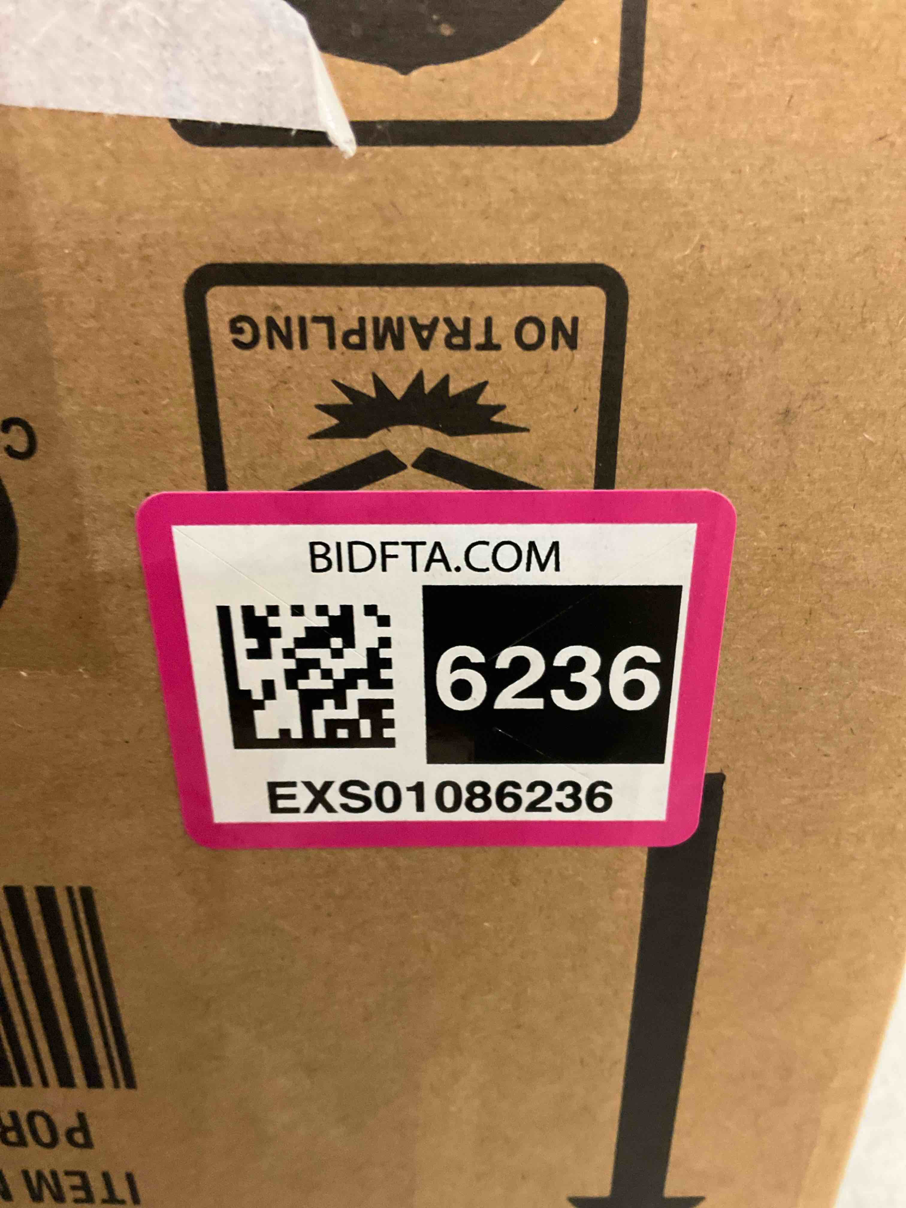 https://s3.amazonaws.com/lotting-images-prod/BargainHunt/EXS01086236_1708717430738.jpeg