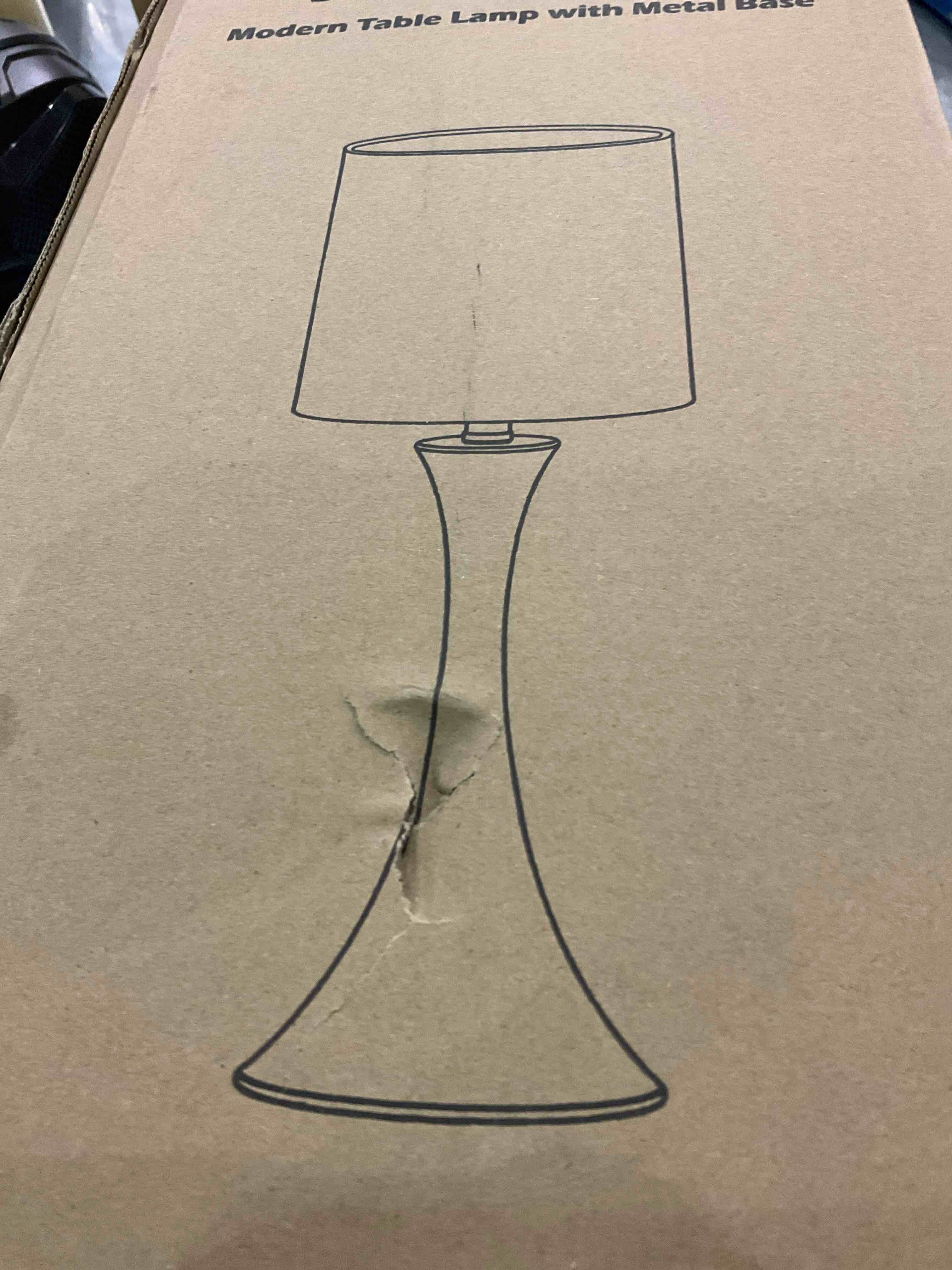 https://s3.amazonaws.com/lotting-images-prod/BargainHunt/EXS01086250_1708950803276.jpeg