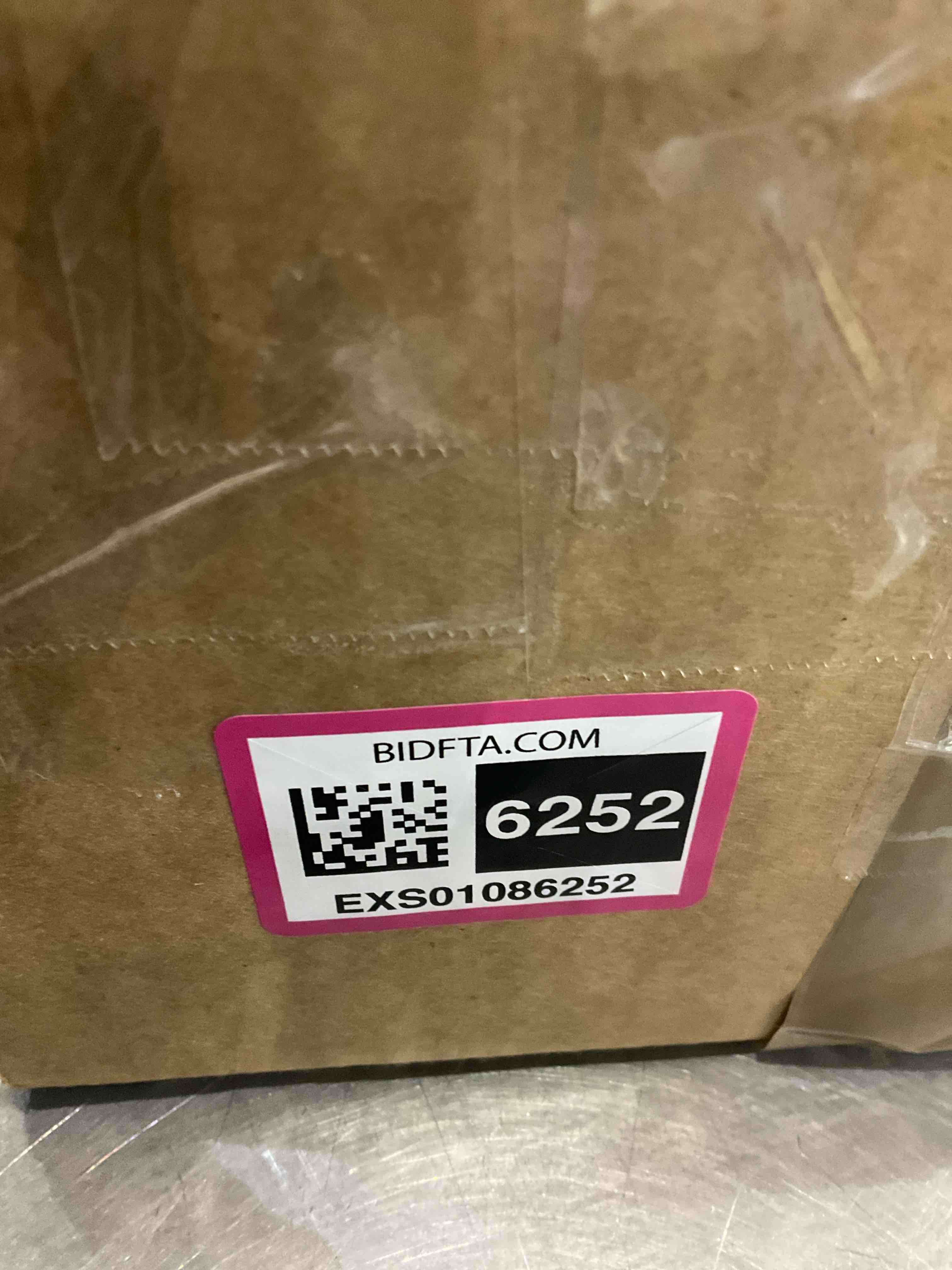 https://s3.amazonaws.com/lotting-images-prod/BargainHunt/EXS01086252_1708951386716.jpeg