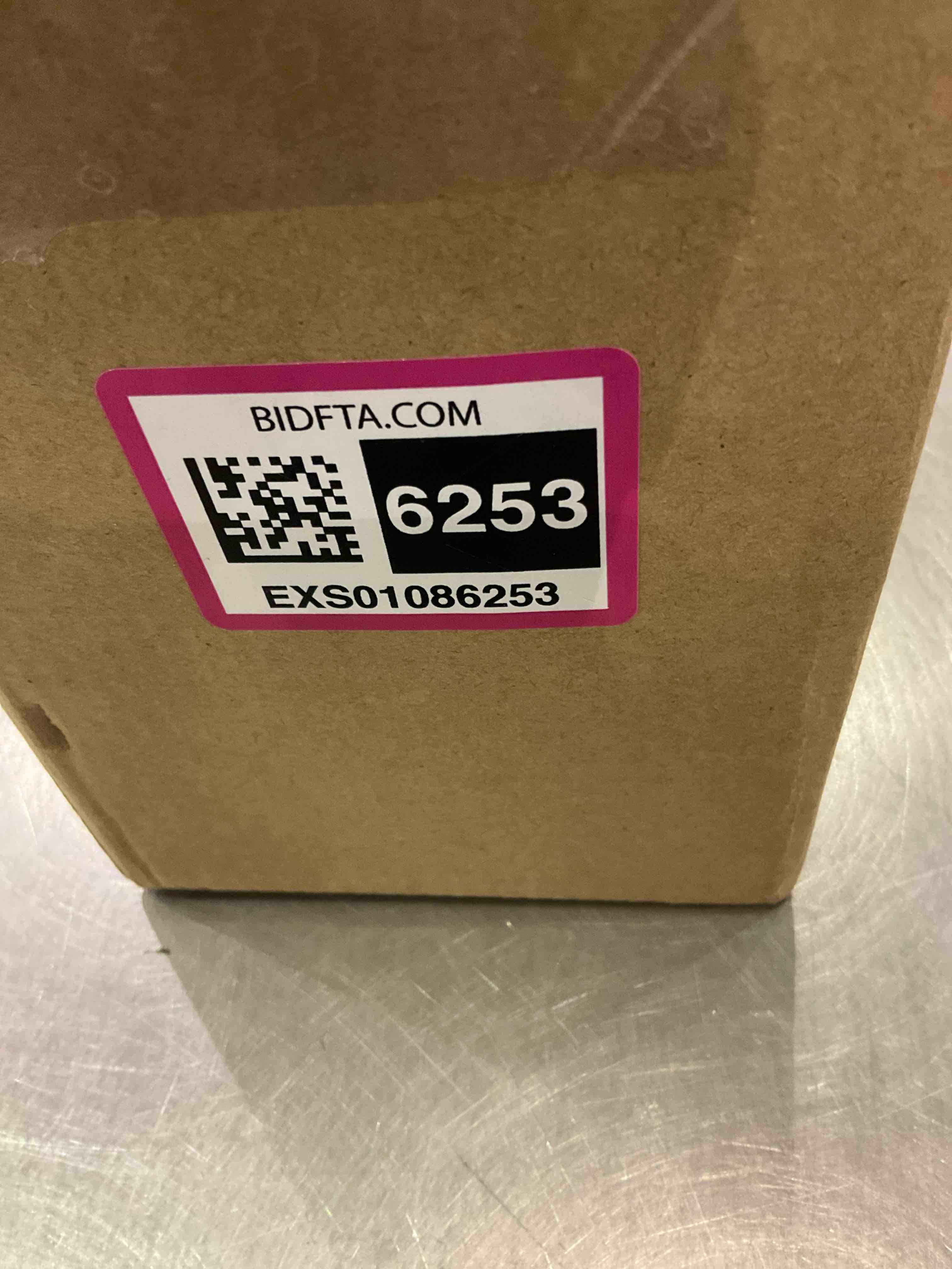 https://s3.amazonaws.com/lotting-images-prod/BargainHunt/EXS01086253_1708951672204.jpeg