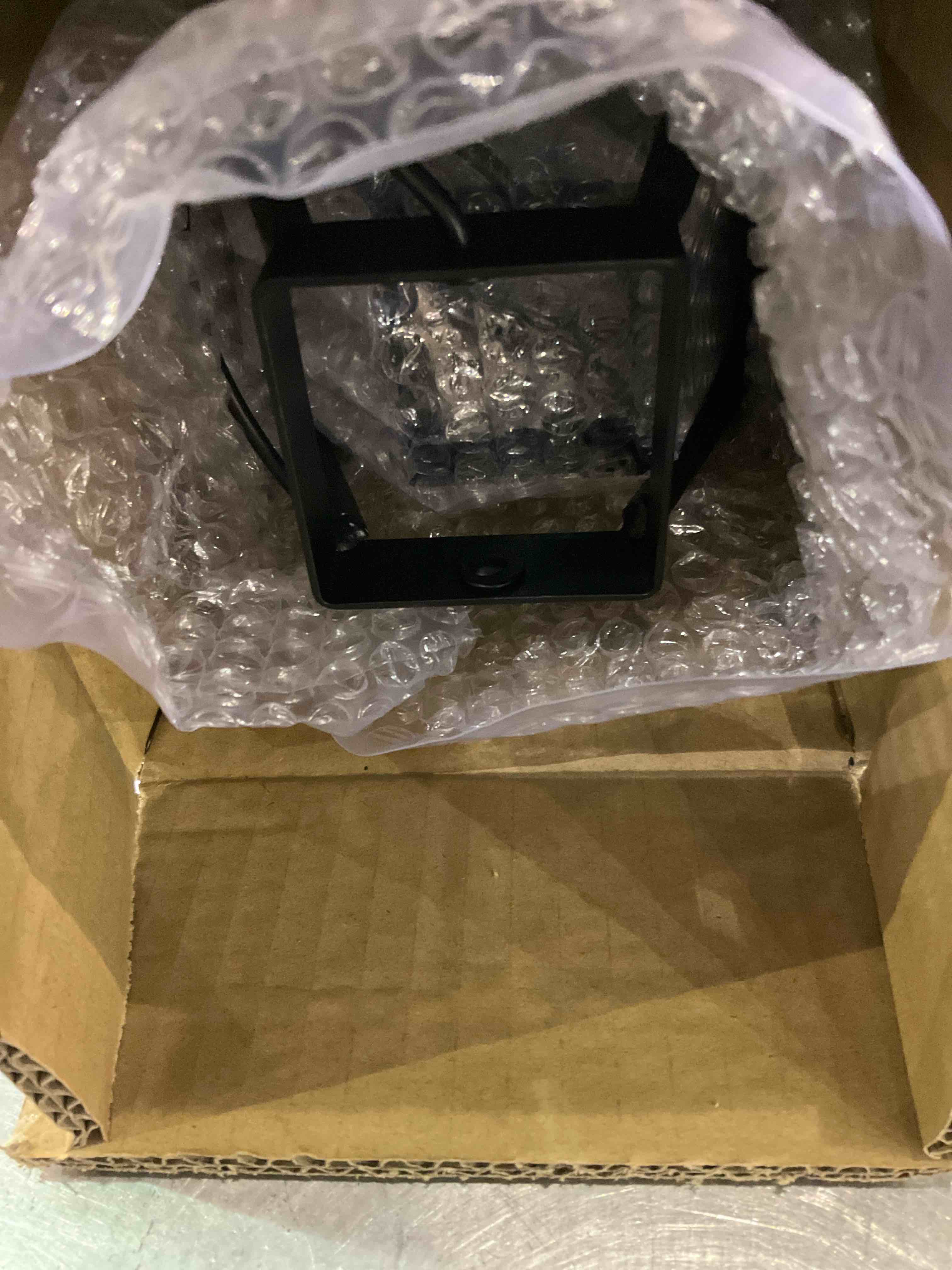 https://s3.amazonaws.com/lotting-images-prod/BargainHunt/EXS01086389_1709037246559.jpeg