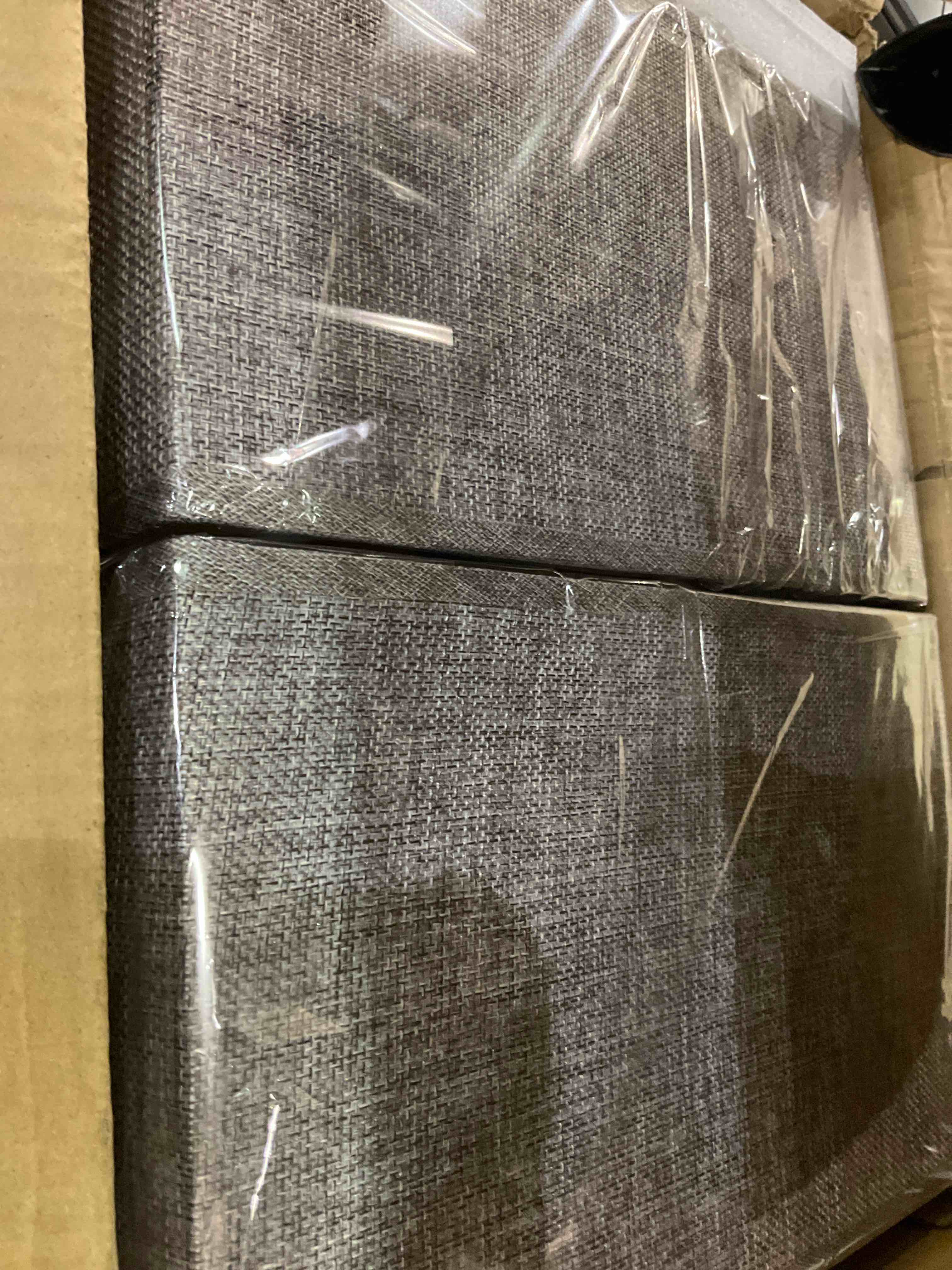 https://s3.amazonaws.com/lotting-images-prod/BargainHunt/EXS01086390_1709037456895.jpeg