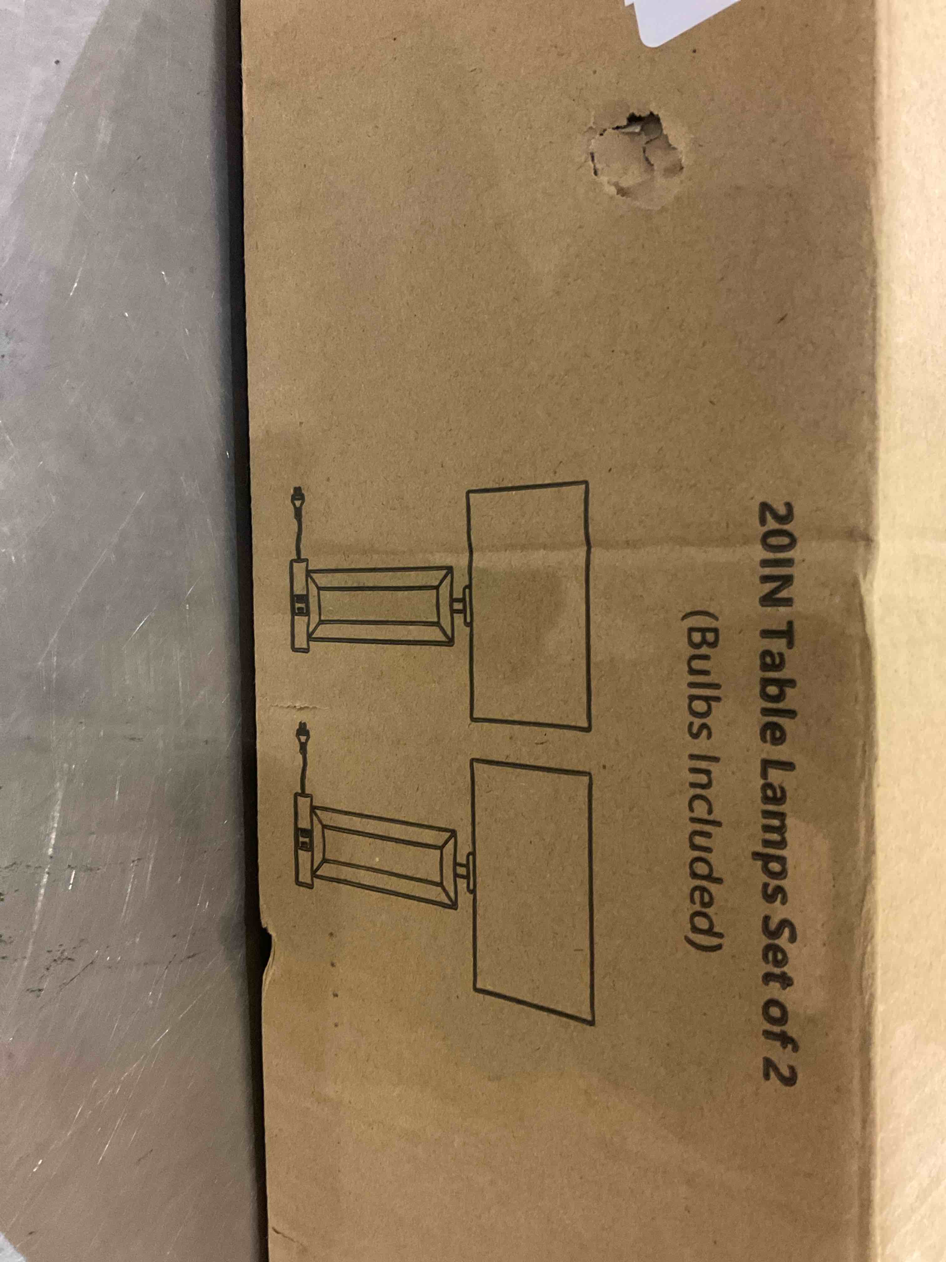 https://s3.amazonaws.com/lotting-images-prod/BargainHunt/EXS01086390_1709037494516.jpeg