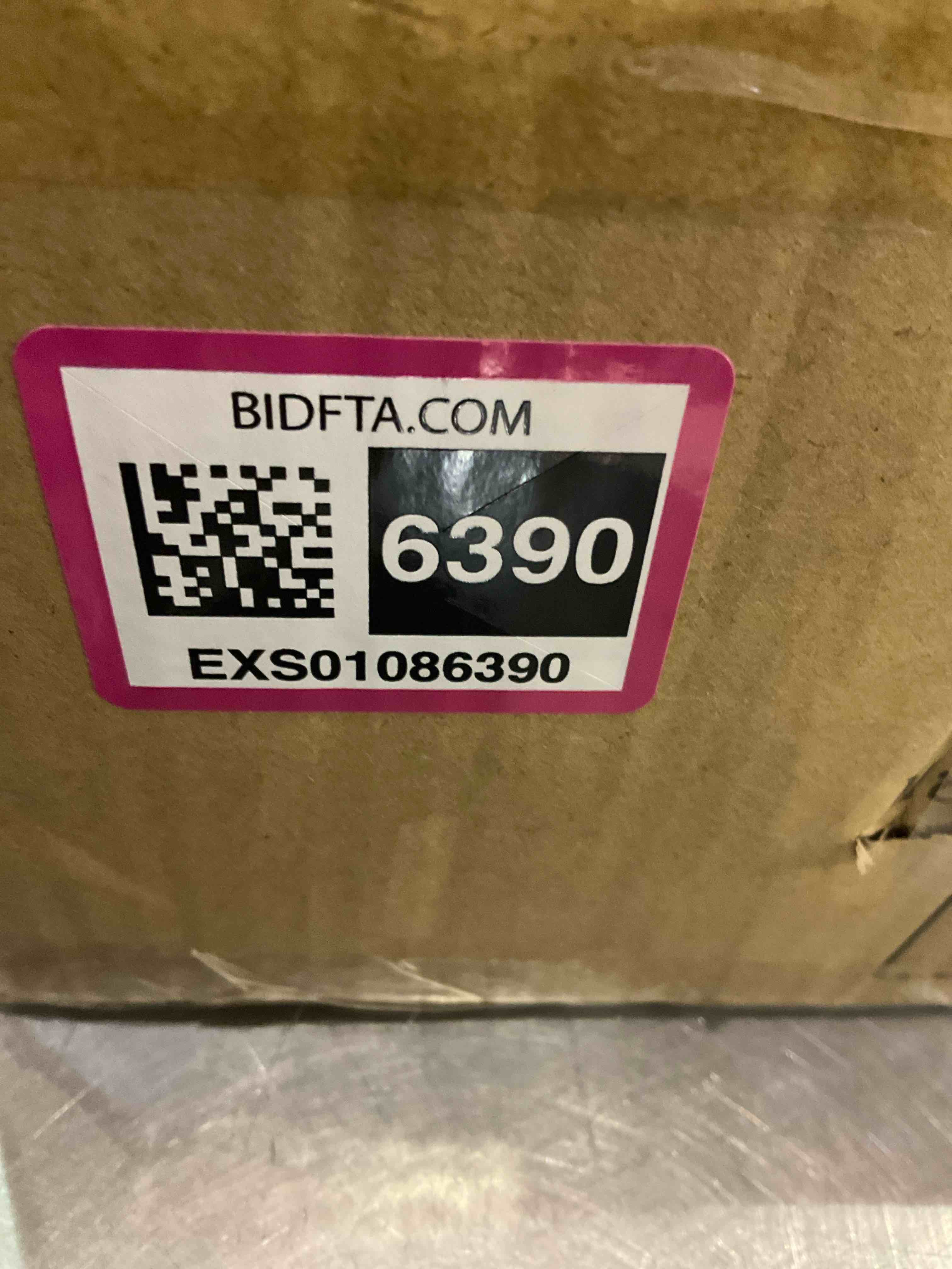 https://s3.amazonaws.com/lotting-images-prod/BargainHunt/EXS01086390_1709037515290.jpeg
