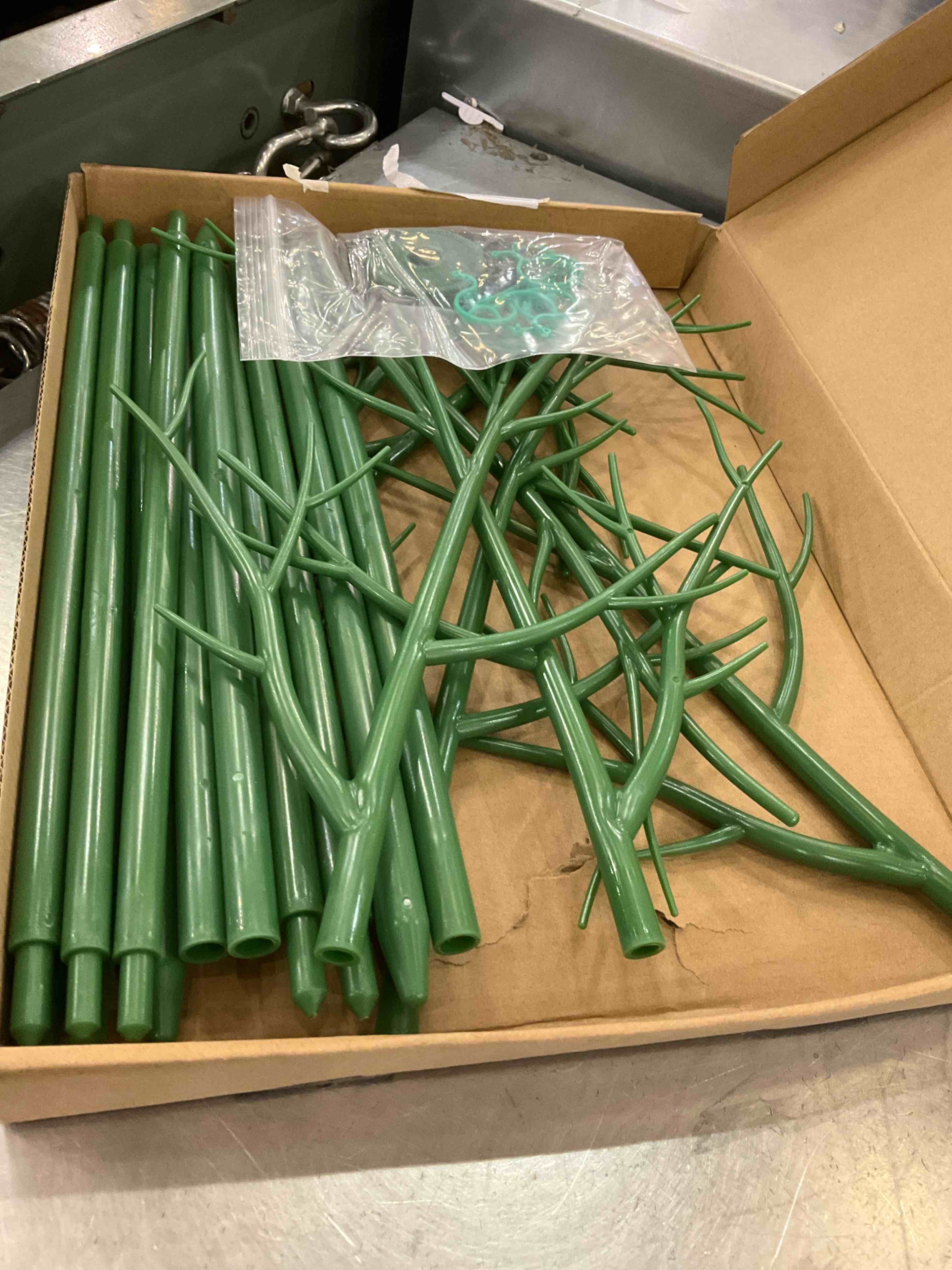 https://s3.amazonaws.com/lotting-images-prod/BargainHunt/EXS01086536_1708020232026.jpeg