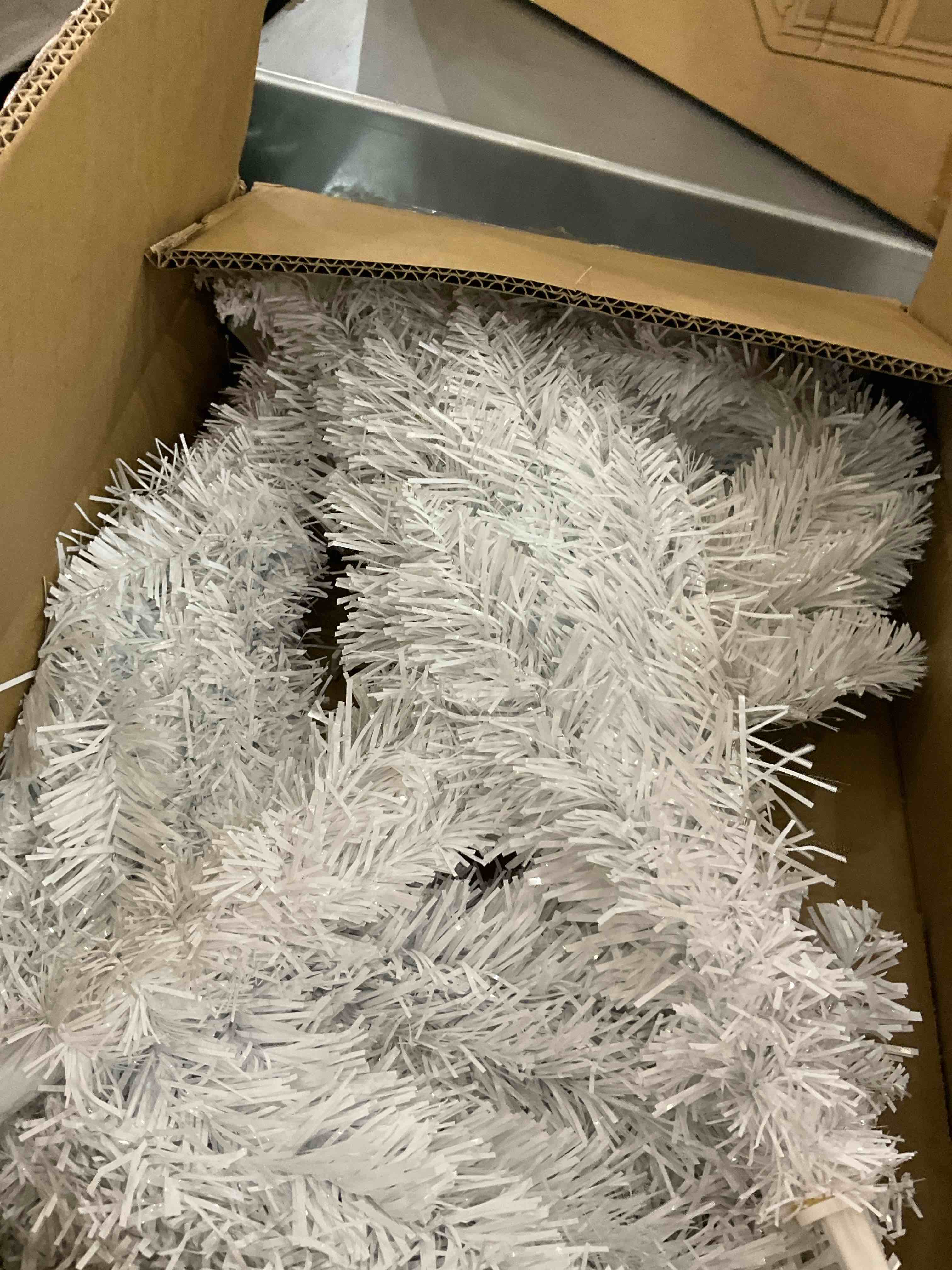 https://s3.amazonaws.com/lotting-images-prod/BargainHunt/EXS01086704_1708100036992.jpeg