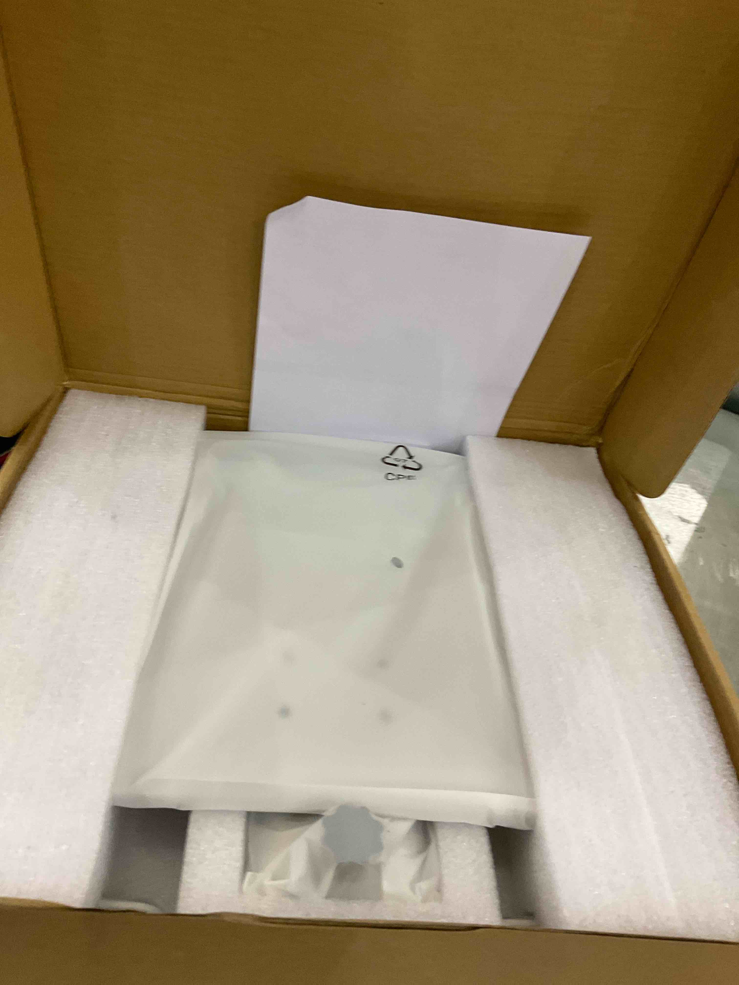 https://s3.amazonaws.com/lotting-images-prod/BargainHunt/EXS01086915_1708366498629.jpeg