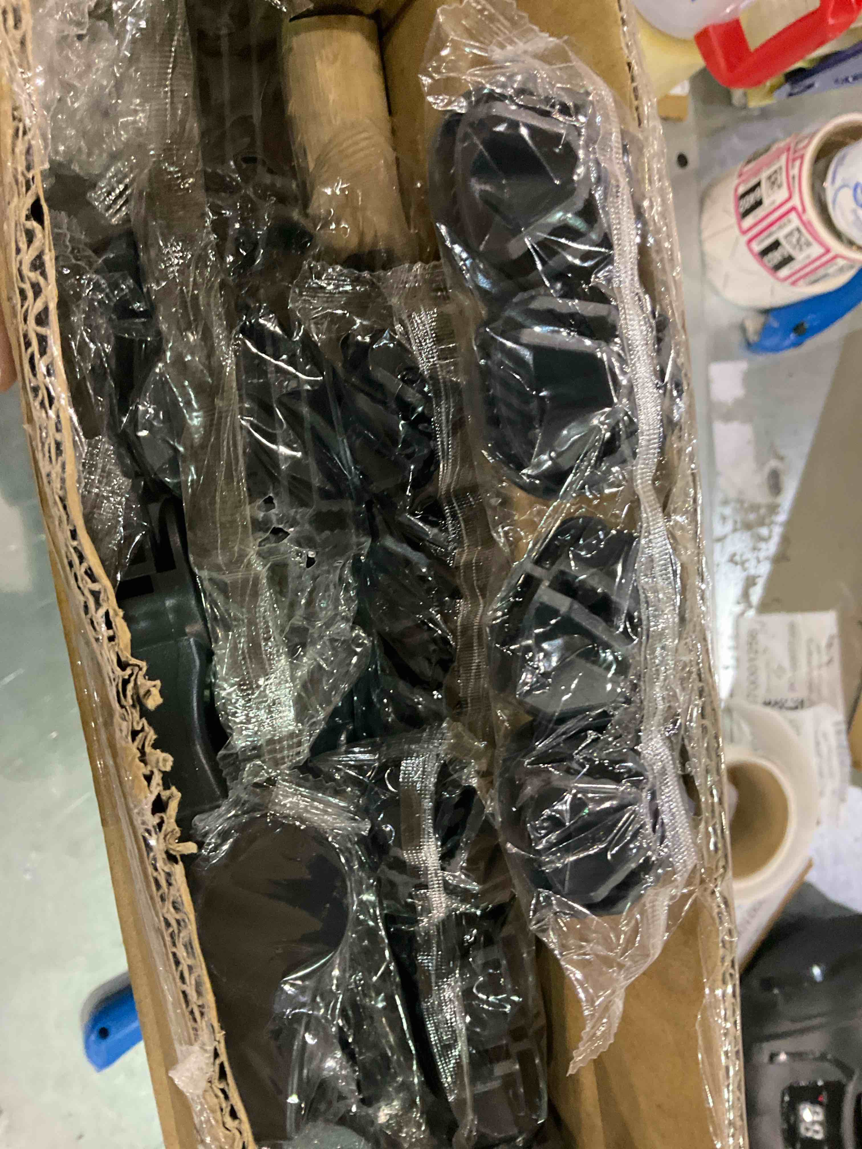https://s3.amazonaws.com/lotting-images-prod/BargainHunt/EXS01087040_1709037519248.jpeg