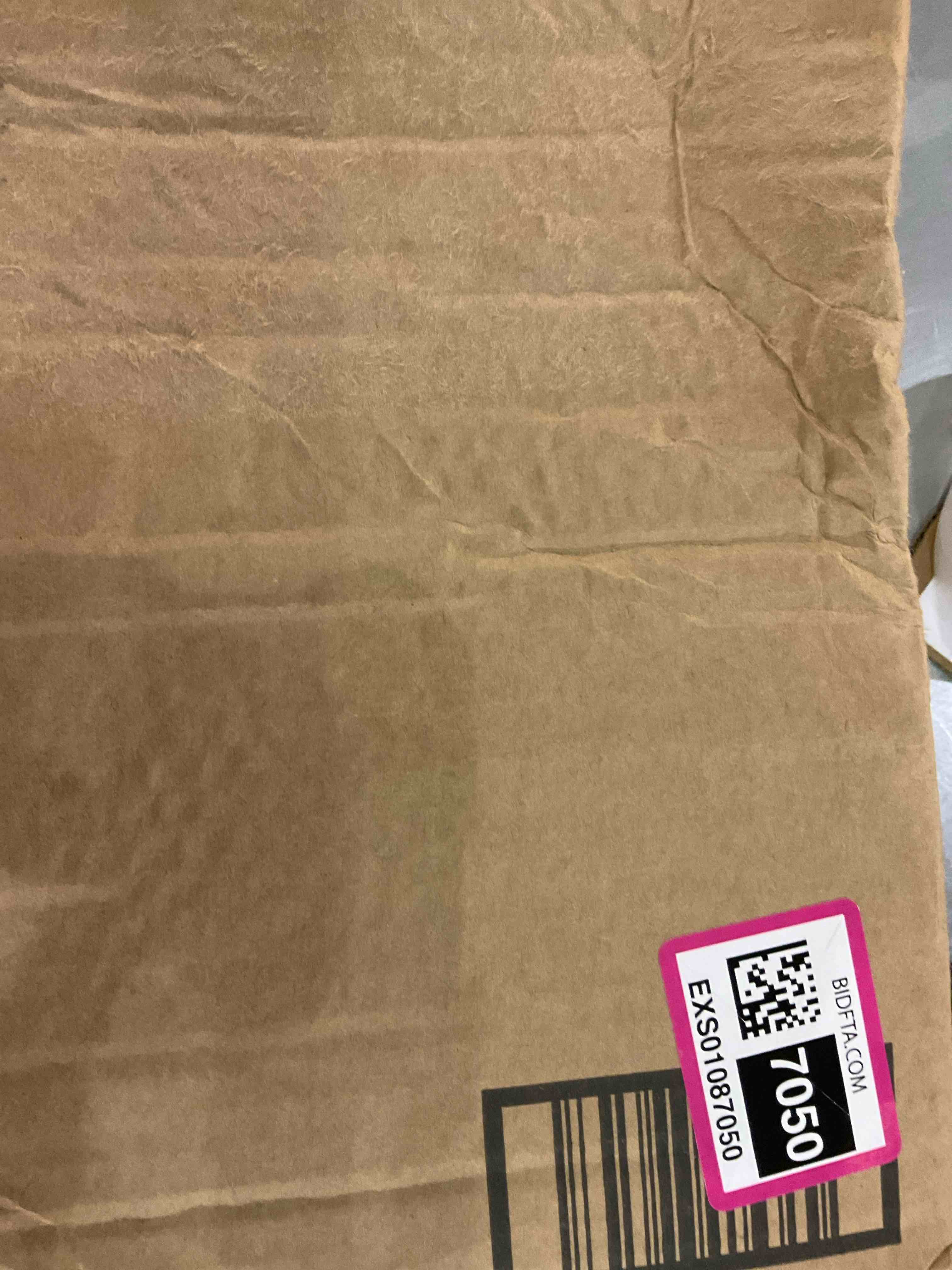 https://s3.amazonaws.com/lotting-images-prod/BargainHunt/EXS01087050_1709038627192.jpeg