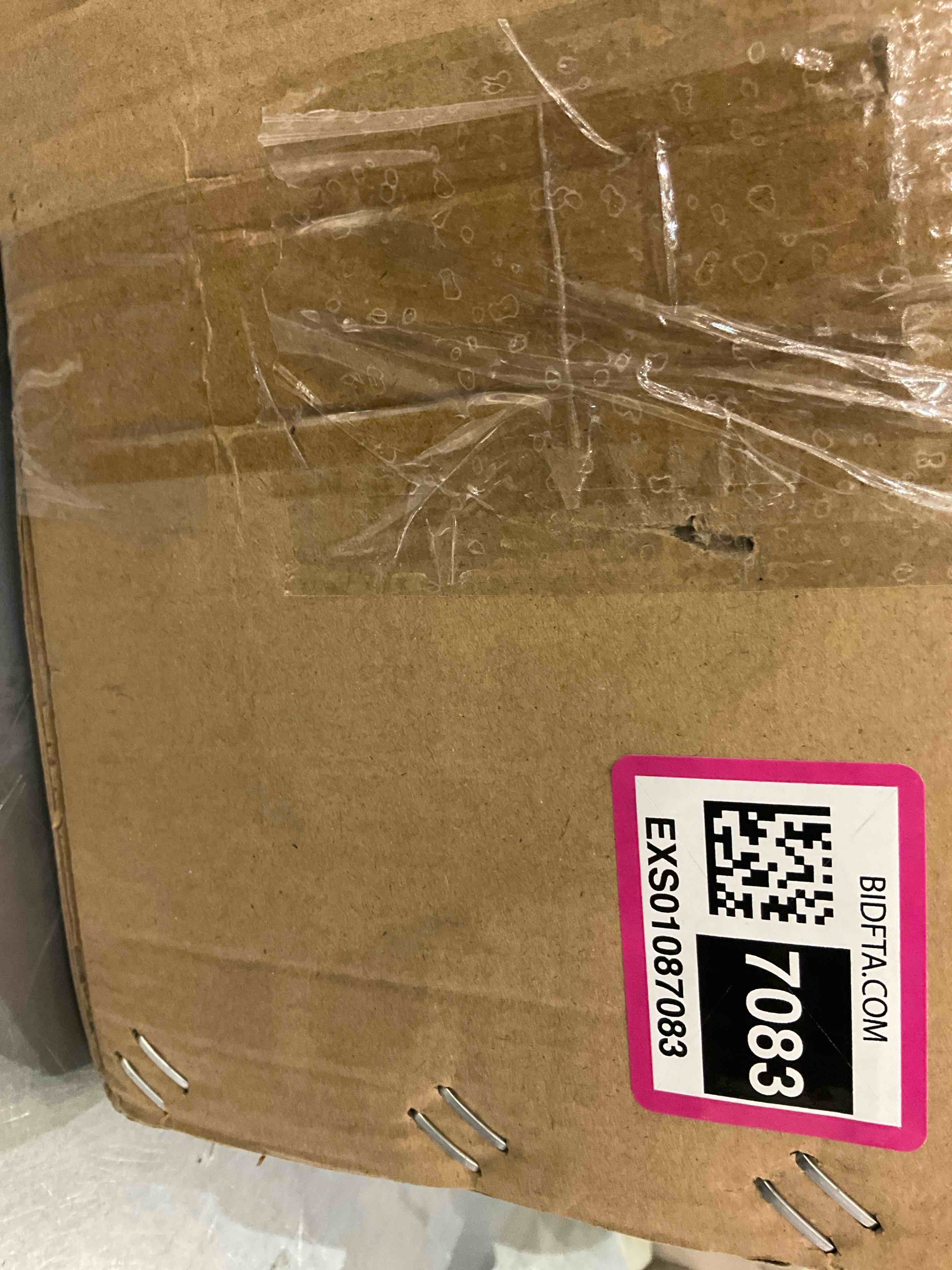 https://s3.amazonaws.com/lotting-images-prod/BargainHunt/EXS01087083_1709044423619.jpeg