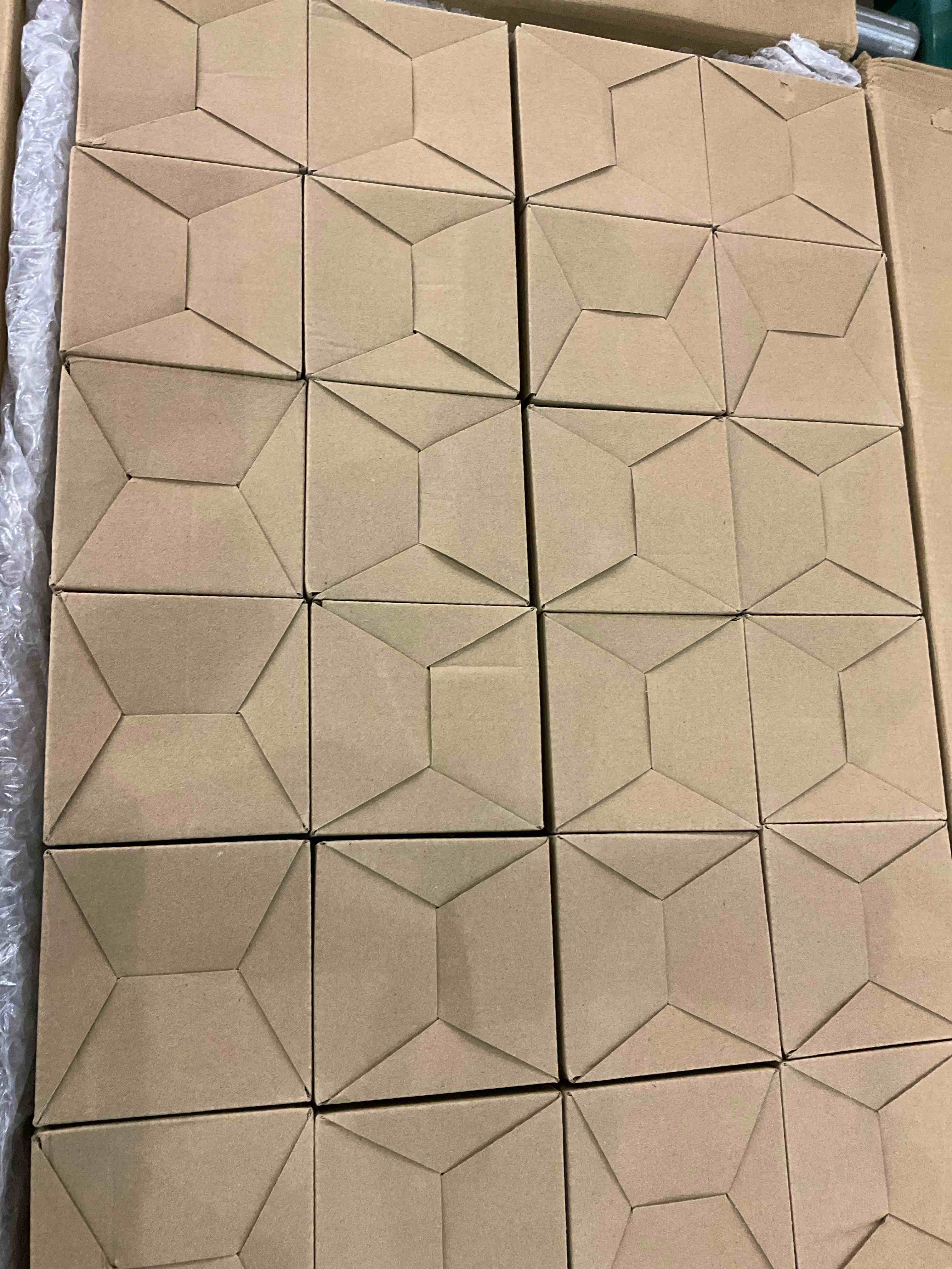https://s3.amazonaws.com/lotting-images-prod/BargainHunt/EXS01087145_1709123471793.jpeg
