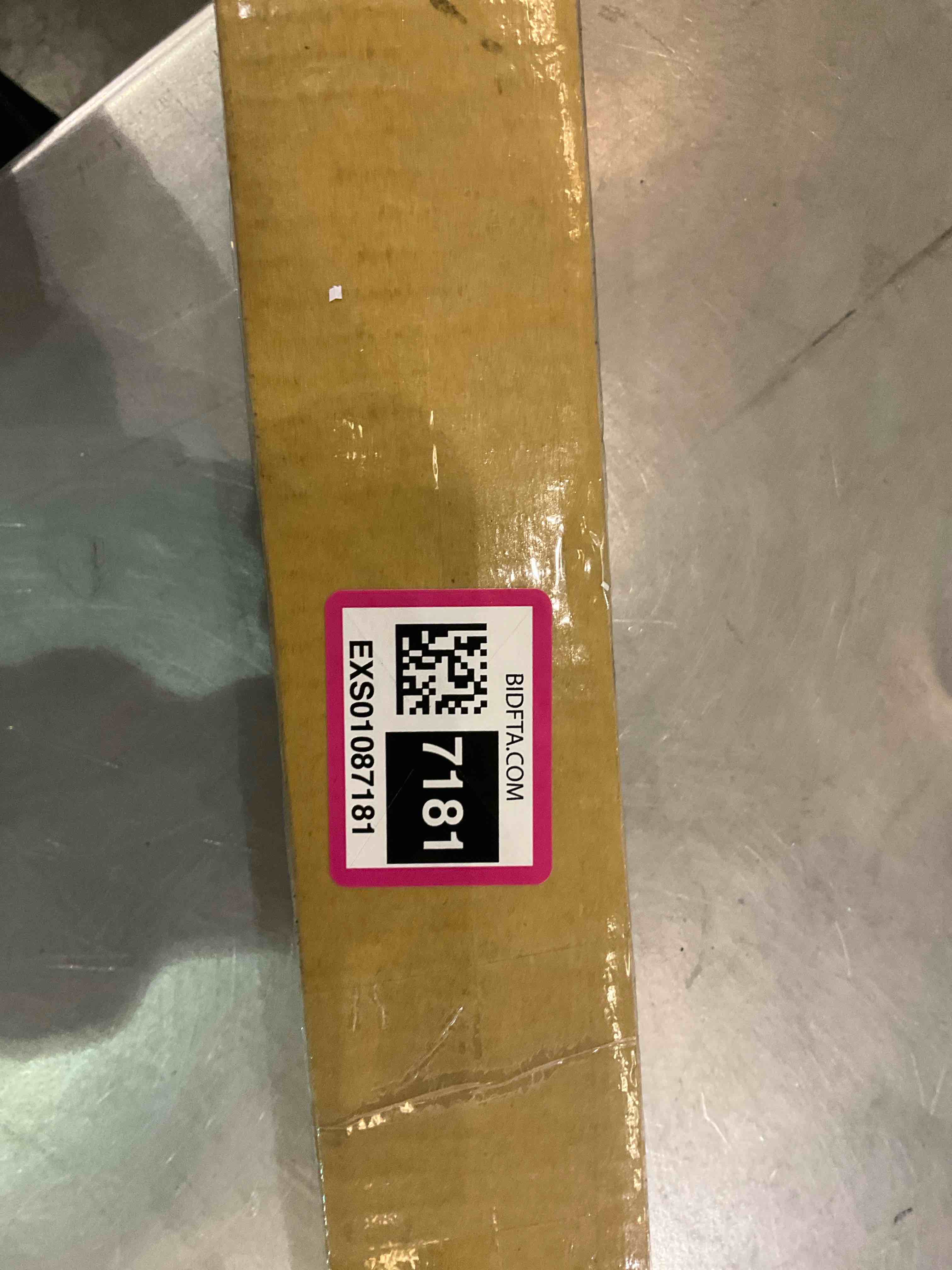 https://s3.amazonaws.com/lotting-images-prod/BargainHunt/EXS01087181_1709144387263.jpeg