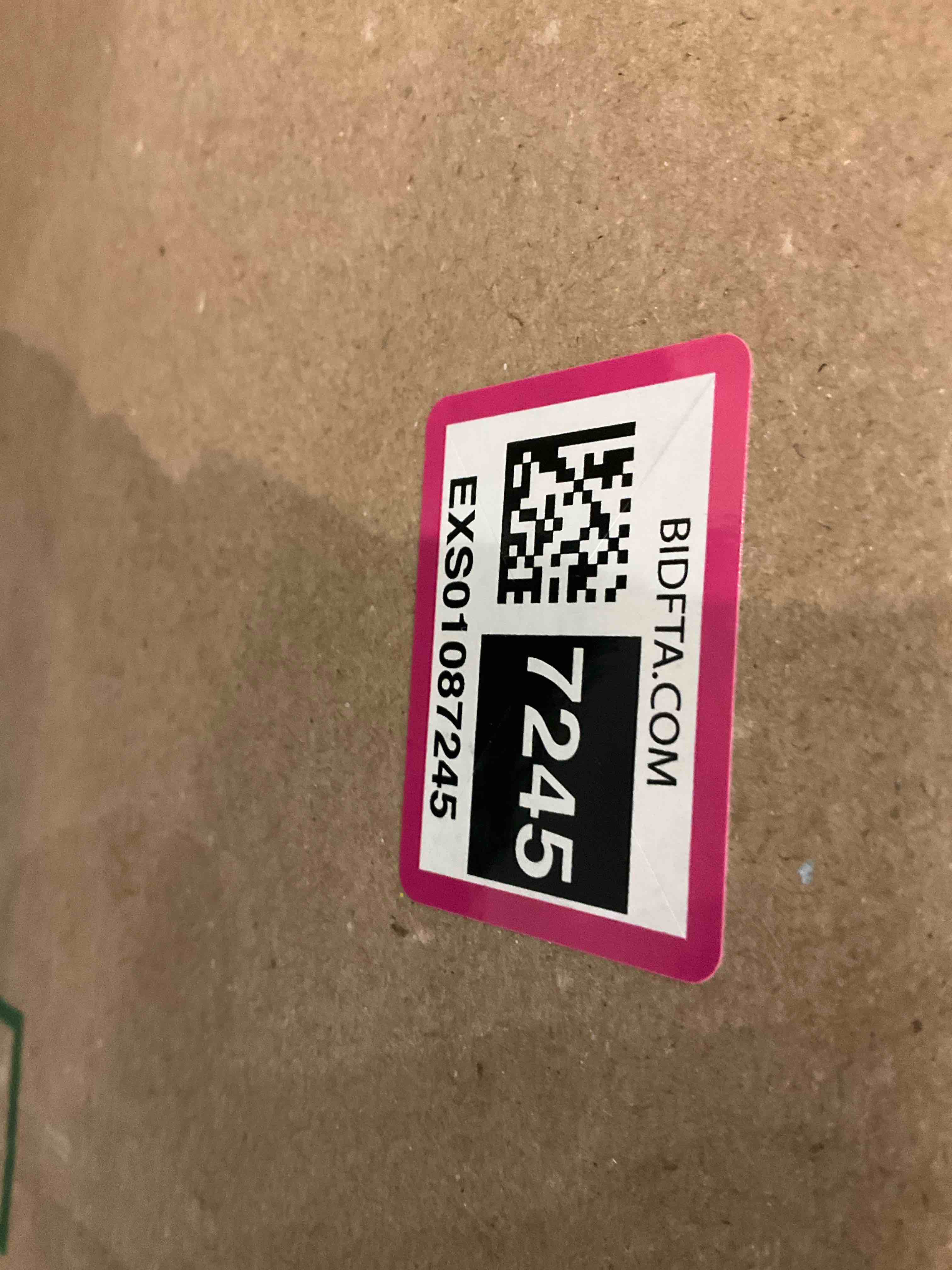 https://s3.amazonaws.com/lotting-images-prod/BargainHunt/EXS01087245_1709221809375.jpeg