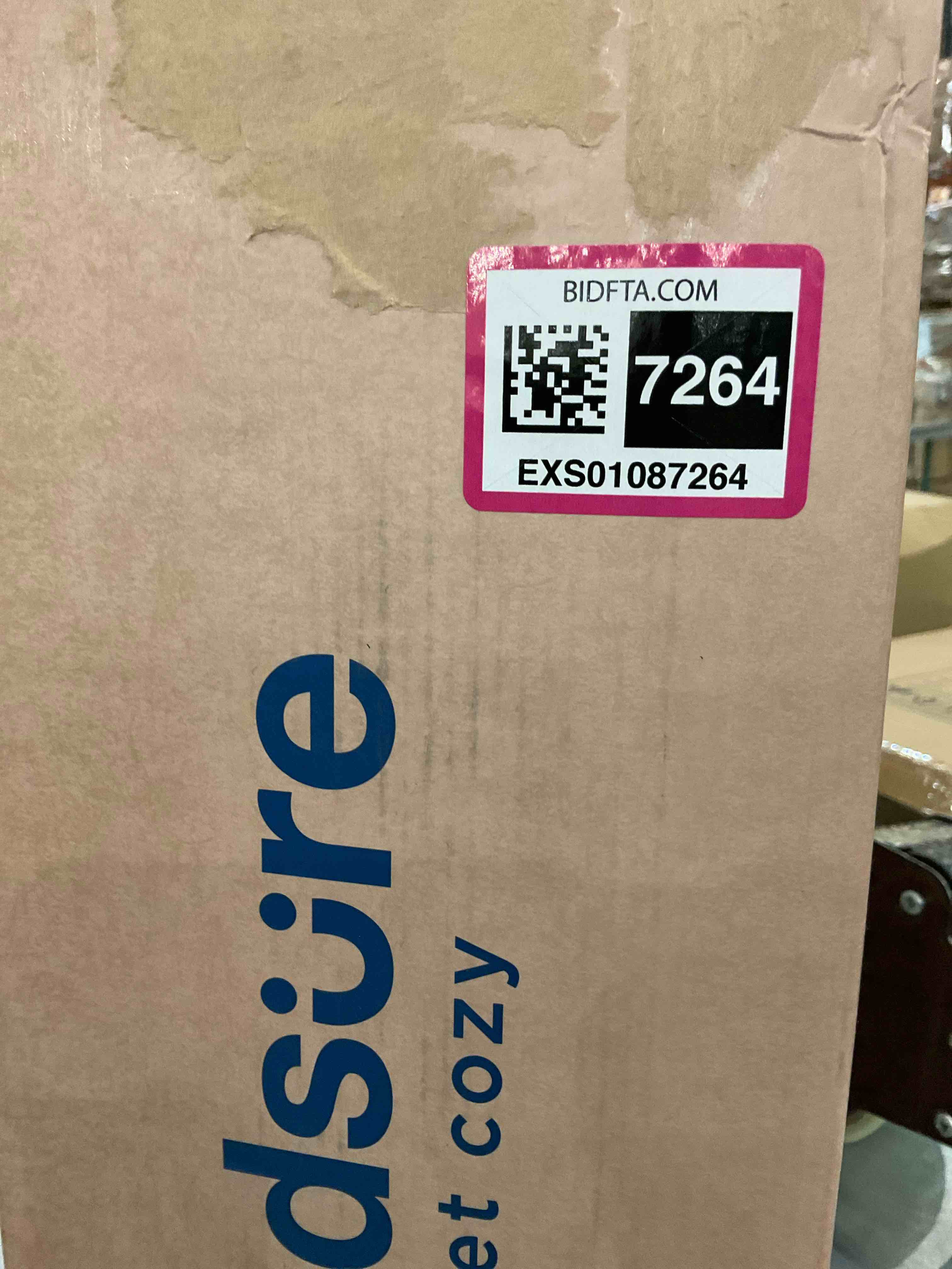 https://s3.amazonaws.com/lotting-images-prod/BargainHunt/EXS01087264_1709229436056.jpeg
