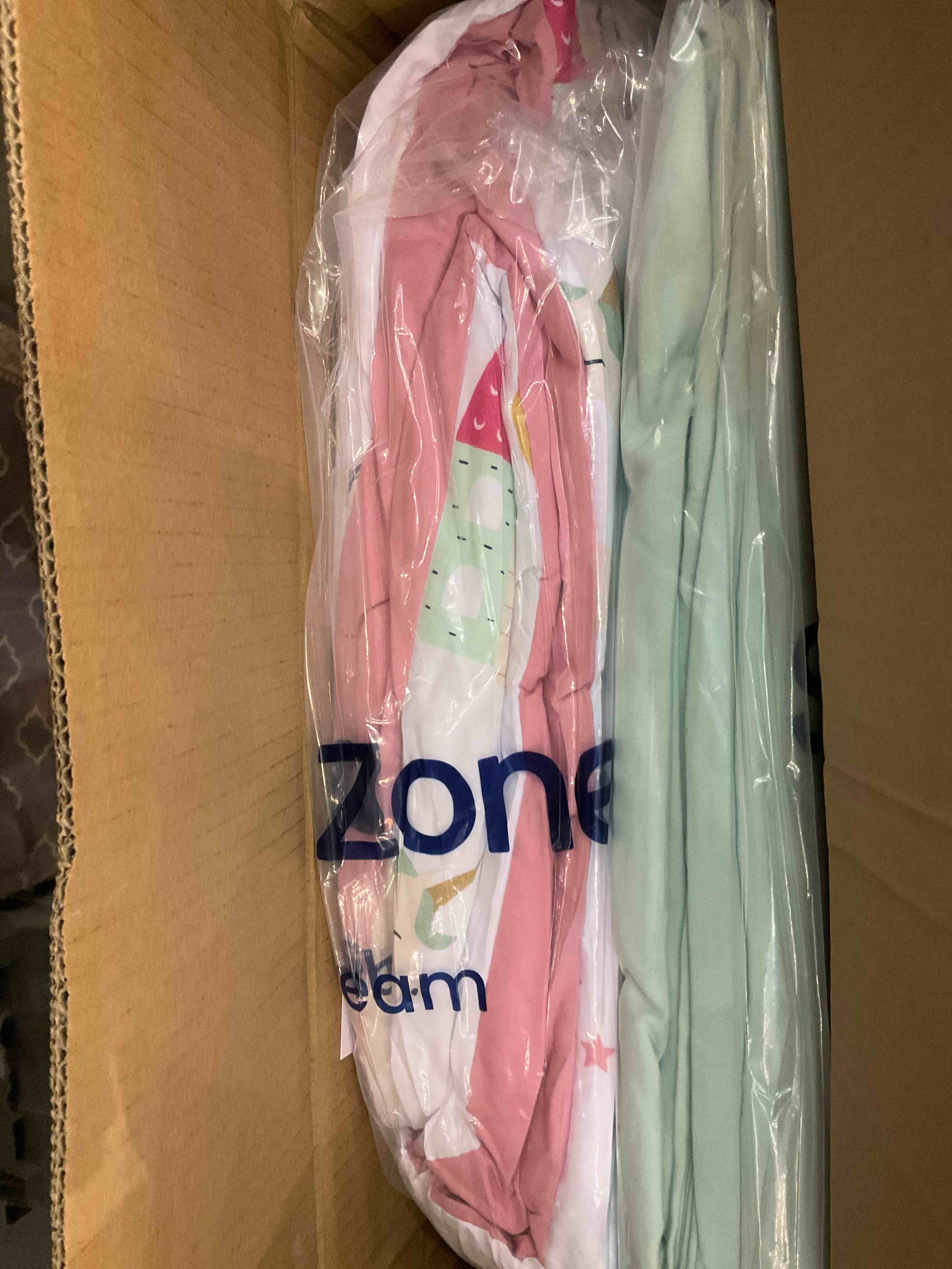https://s3.amazonaws.com/lotting-images-prod/BargainHunt/EXS01087267_1709230204788.jpeg